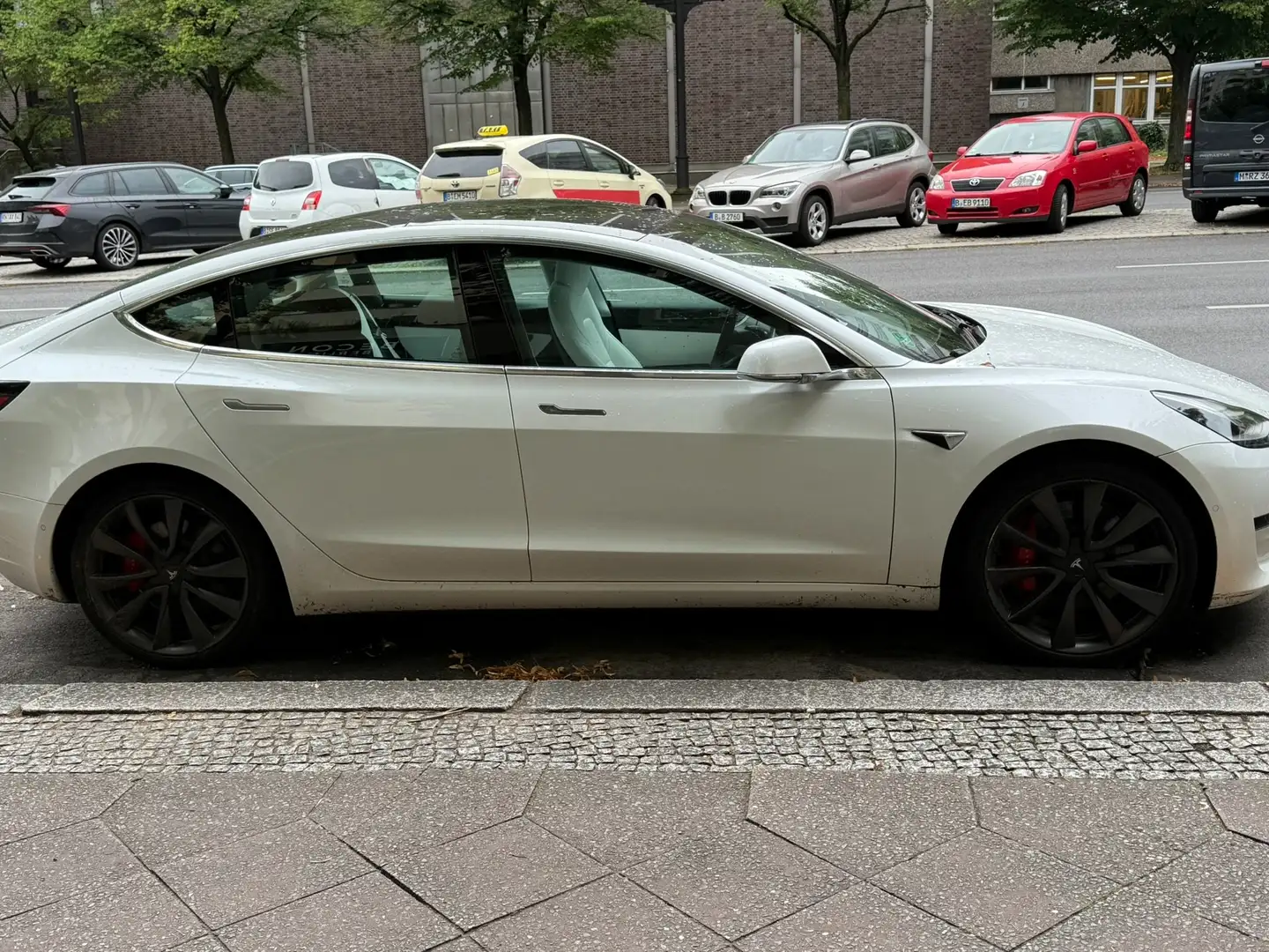 Tesla Model 3 Model 3 Allradantrieb Dual Motor Weiß - 2