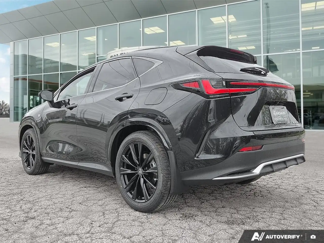 Lexus NX снимка Lexus NX