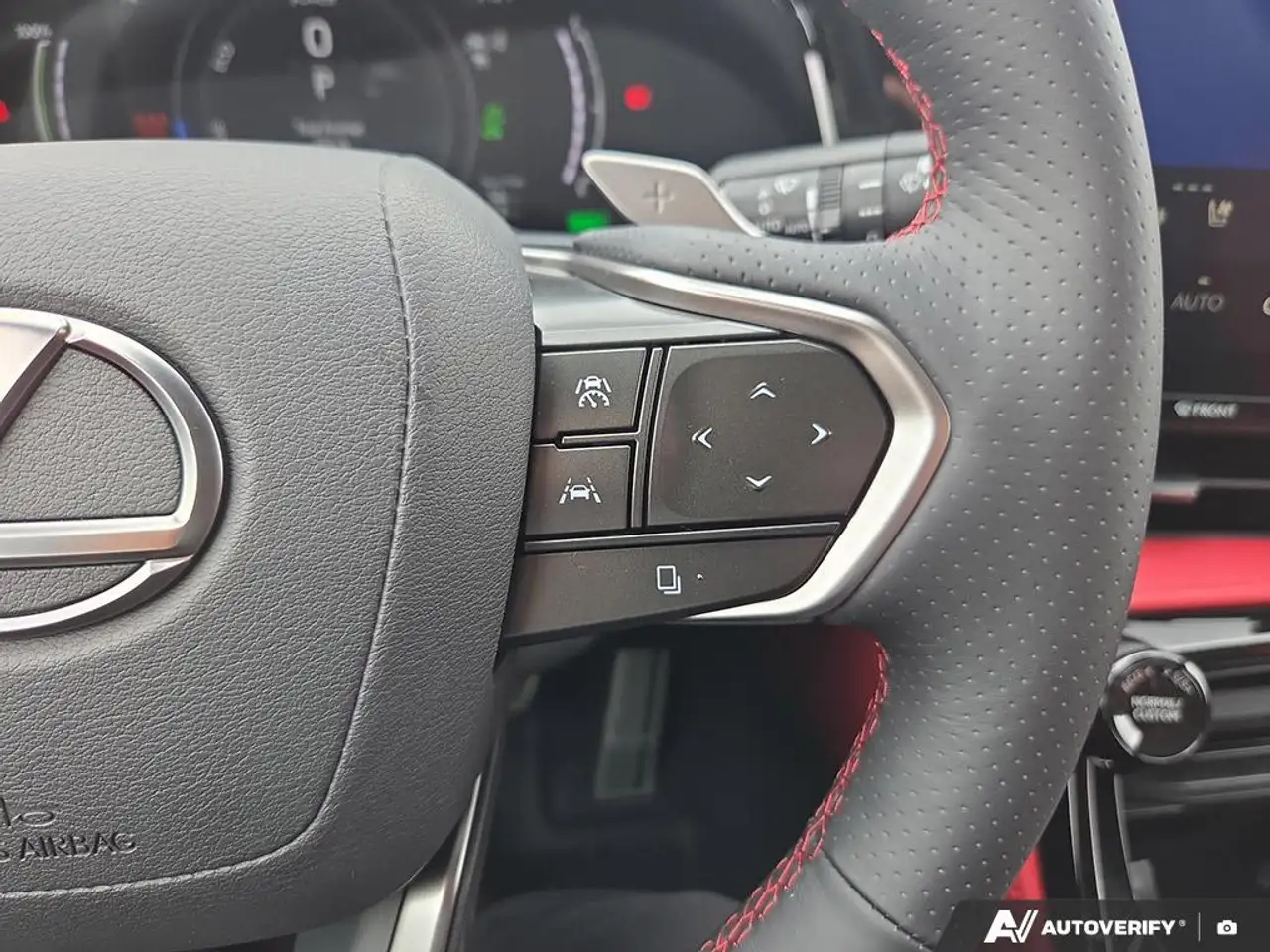 Lexus NX снимка Lexus NX