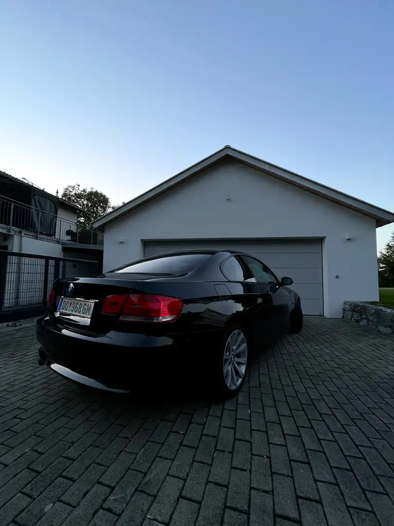 BMW 320 320i Coupé Schwarz - 1