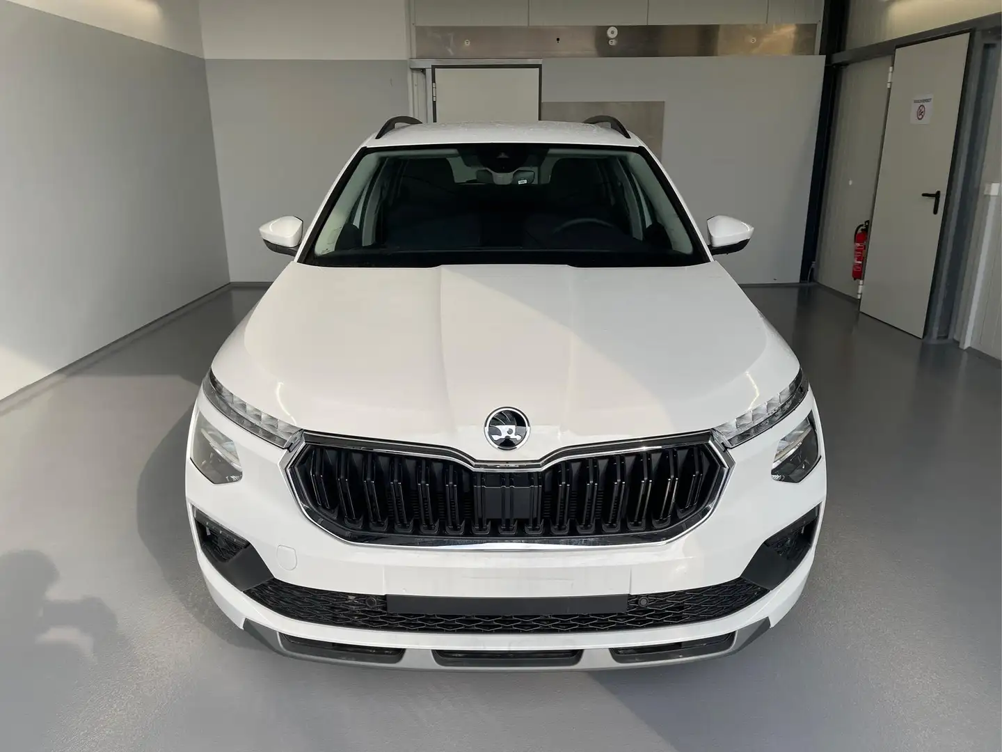 Skoda Kamiq Selection 1.0 TSI DSG AHK+Cam+Sitz-Lenkradheiz+... Weiß - 2