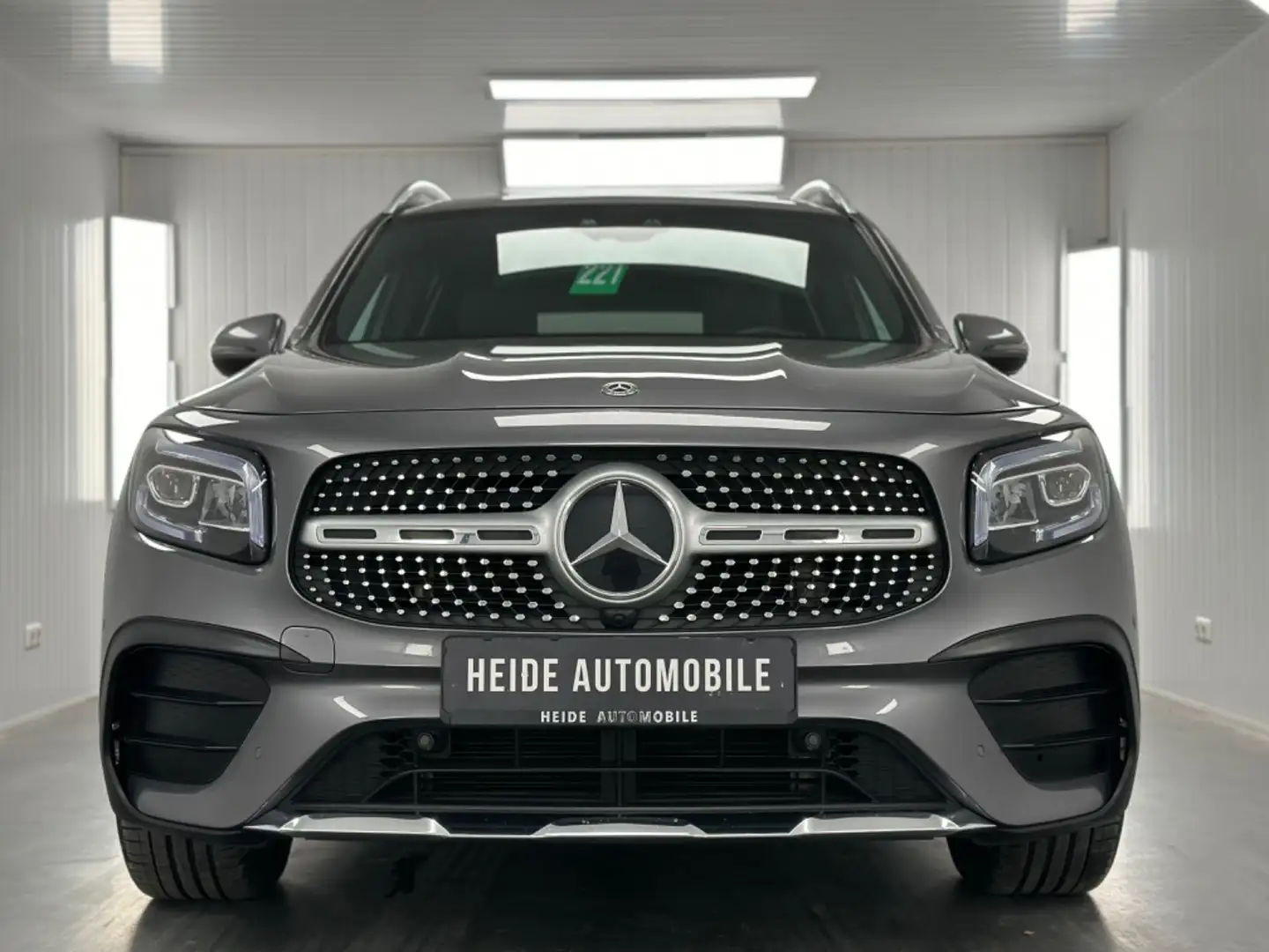 Mercedes-Benz GLB 220 Amg Sport Paket Kamera Ahk Memory Grijs - 2