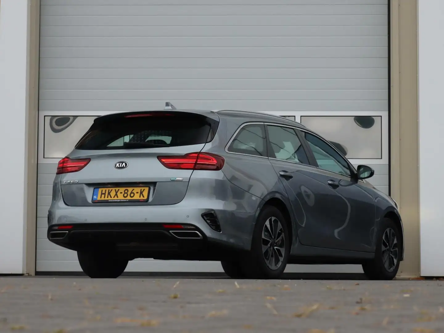 Kia Ceed SW / cee'd SW Sportswagon 1.6 GDI PHEV DynamicPlusLine | Apple c Grijs - 2