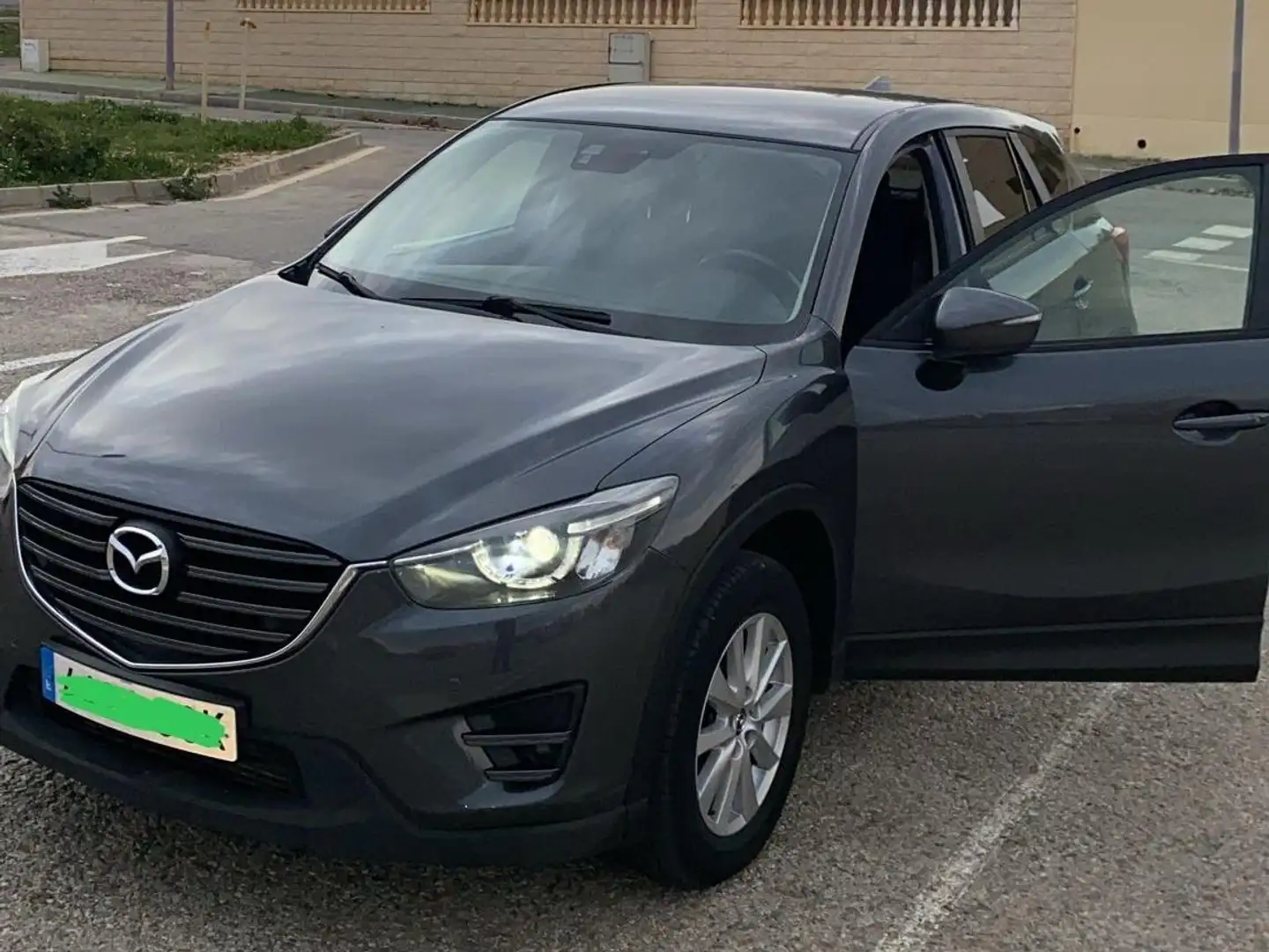Mazda CX-5 CX-5 2.2DE Style (Navi) 2WD Aut. 150 Style (Navi) Grijs - 1