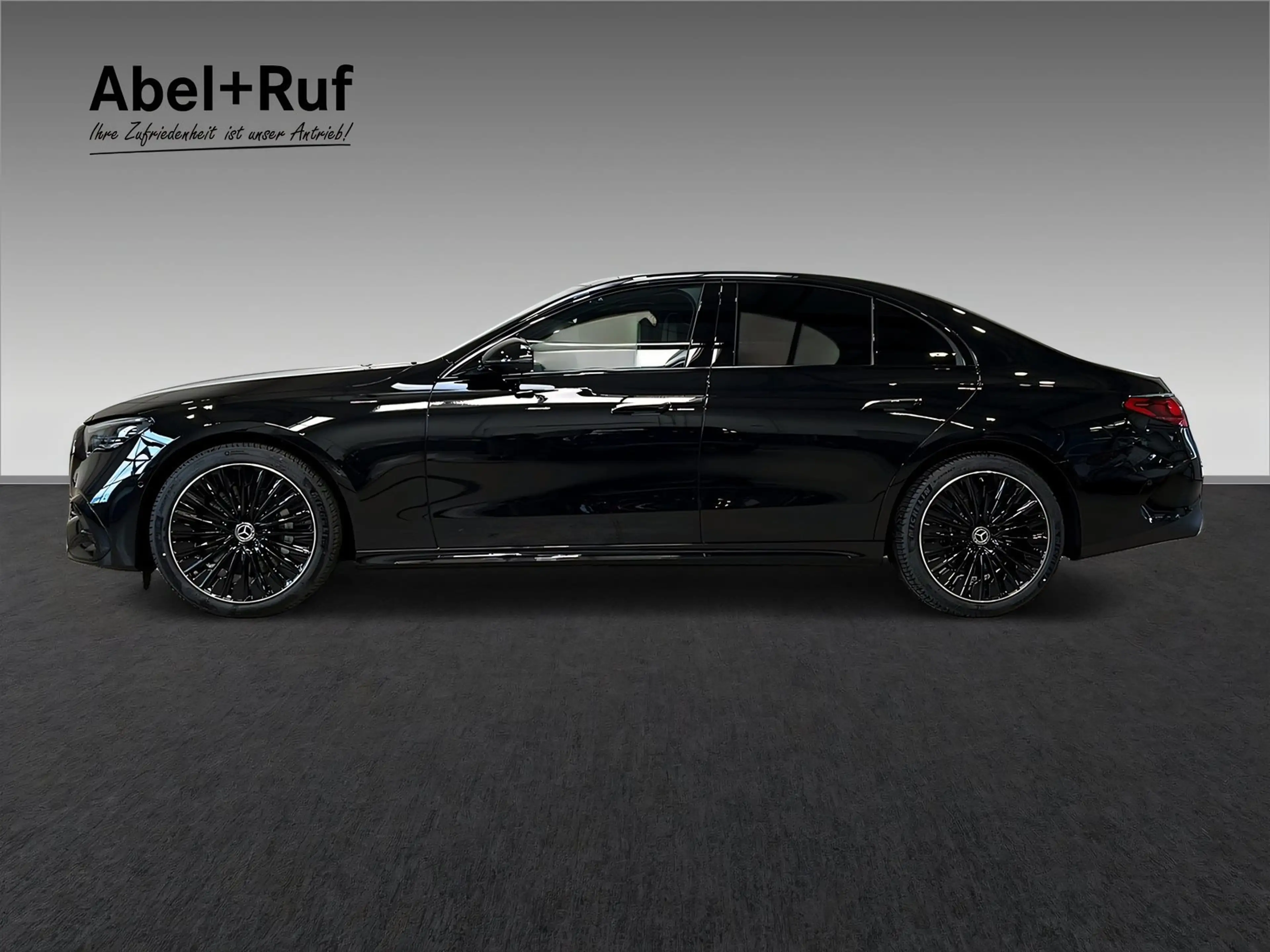Mercedes-Benz E 450 d 4M+AMG+LEDER+PREMIUM+AHK+STANDHEIZUNG — photo 4