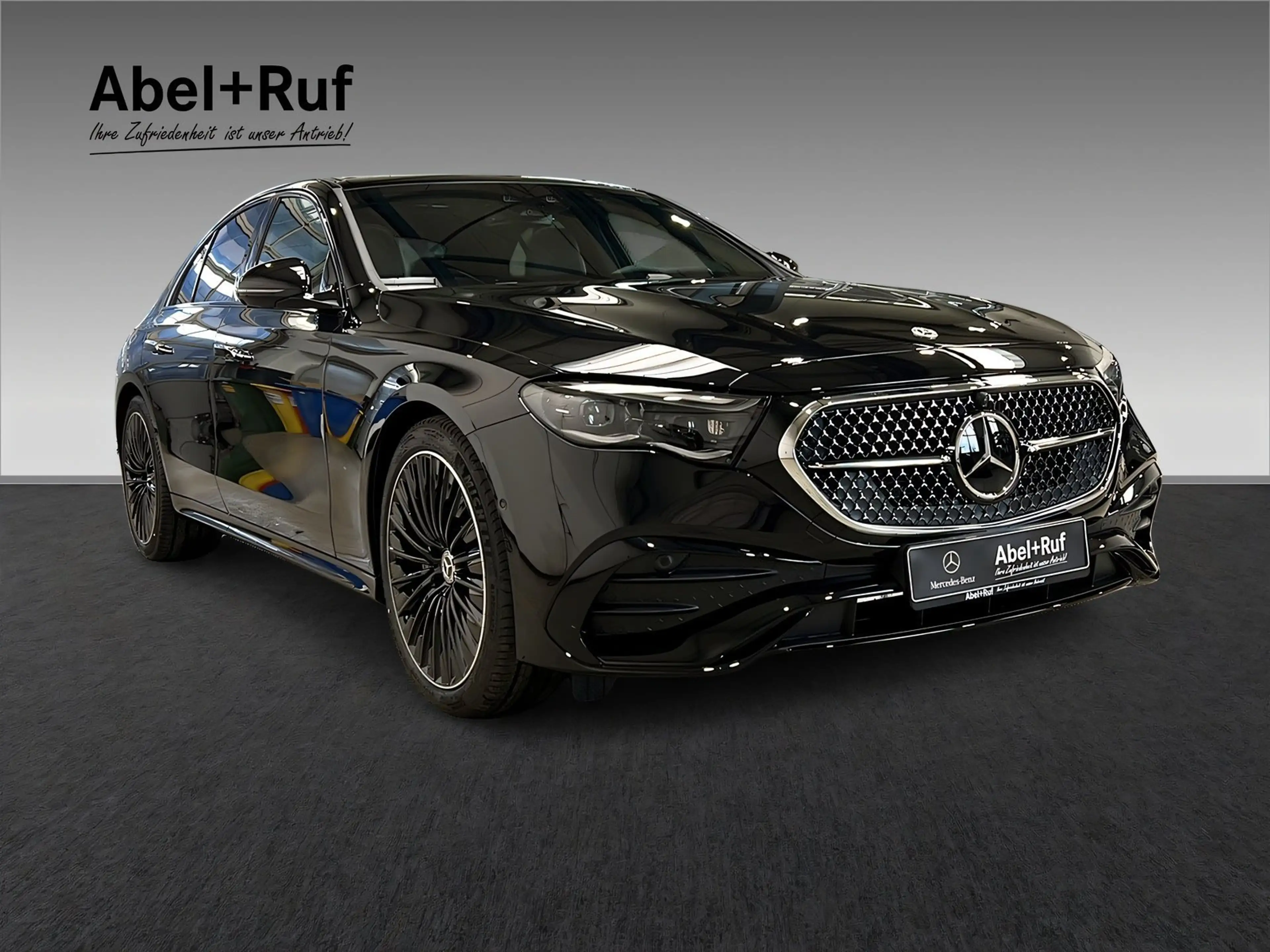 Mercedes-Benz E 450 d 4M+AMG+LEDER+PREMIUM+AHK+STANDHEIZUNG — photo 3