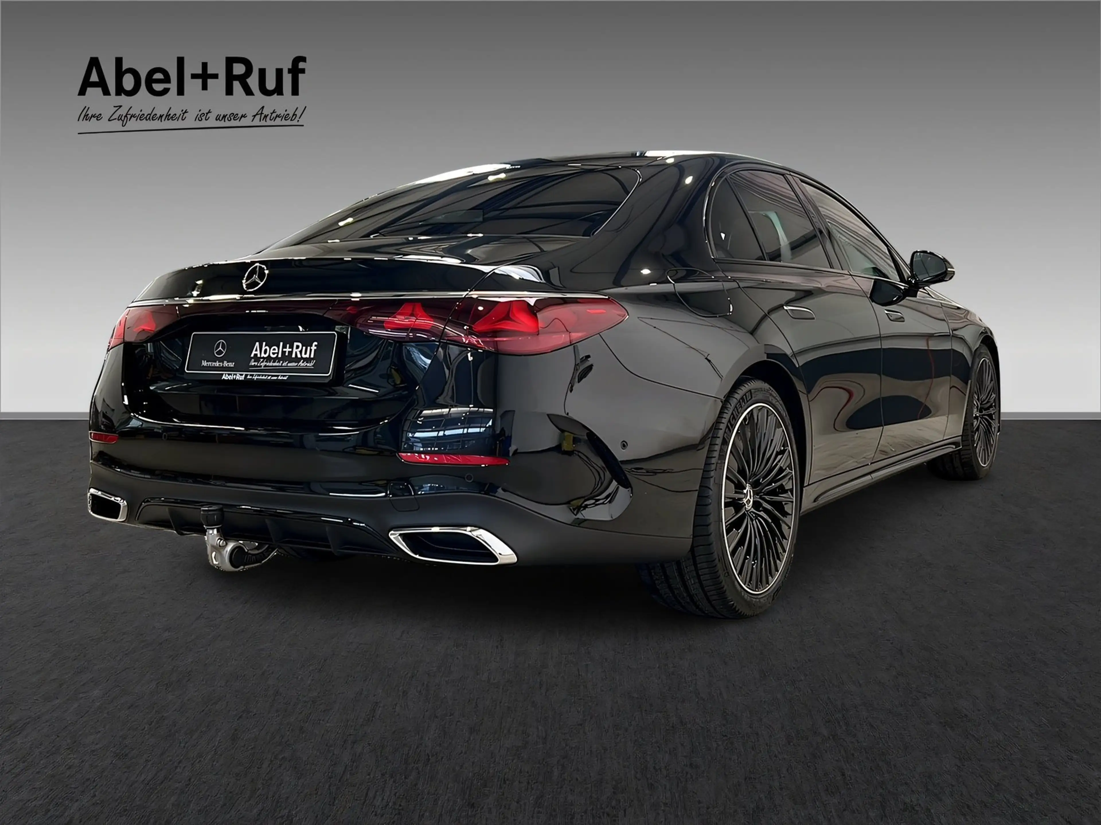 Mercedes-Benz E 450 d 4M+AMG+LEDER+PREMIUM+AHK+STANDHEIZUNG — photo 5