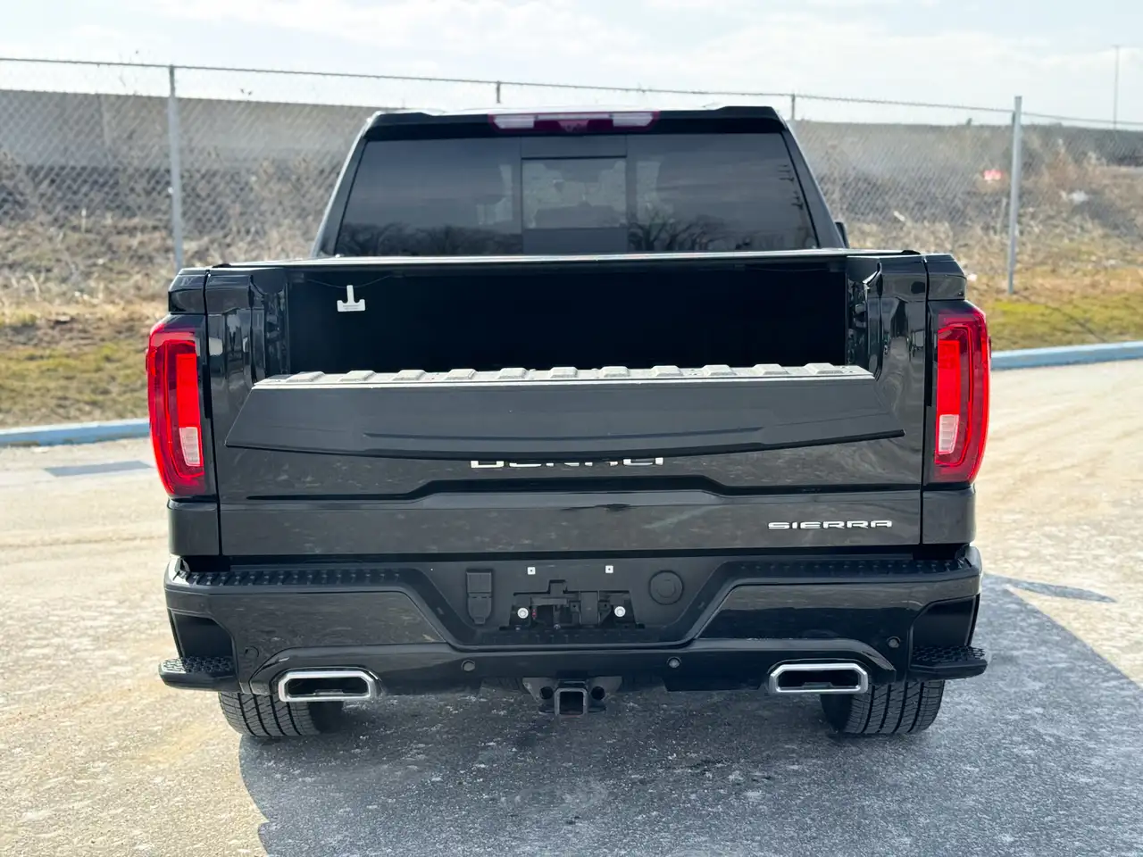 GMC Sierra 1500 снимка GMC Sierra 1500