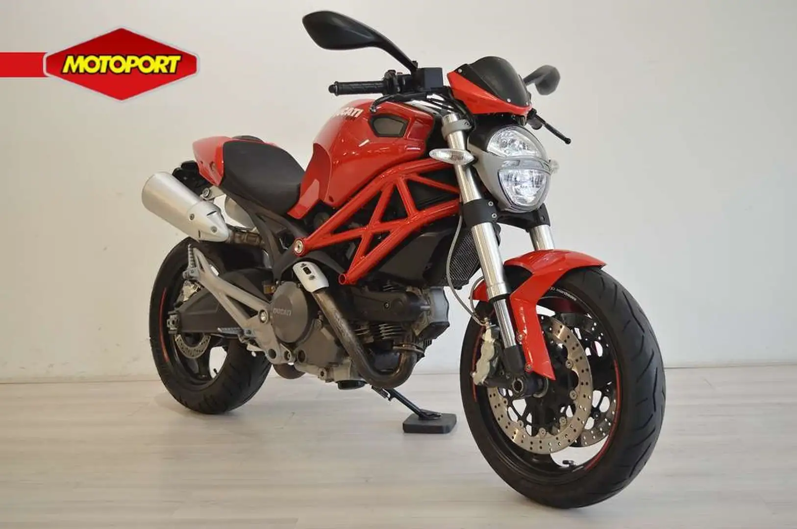 Ducati Monster 696 + Roşu - 2