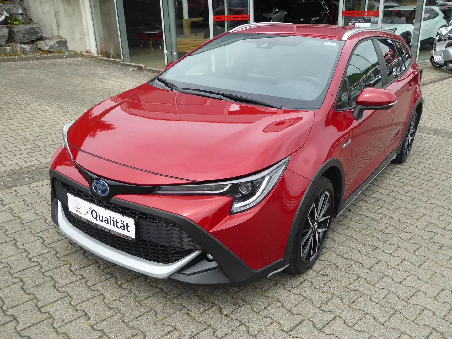 Toyota Corolla TS 2.0H Trek Rouge - 1