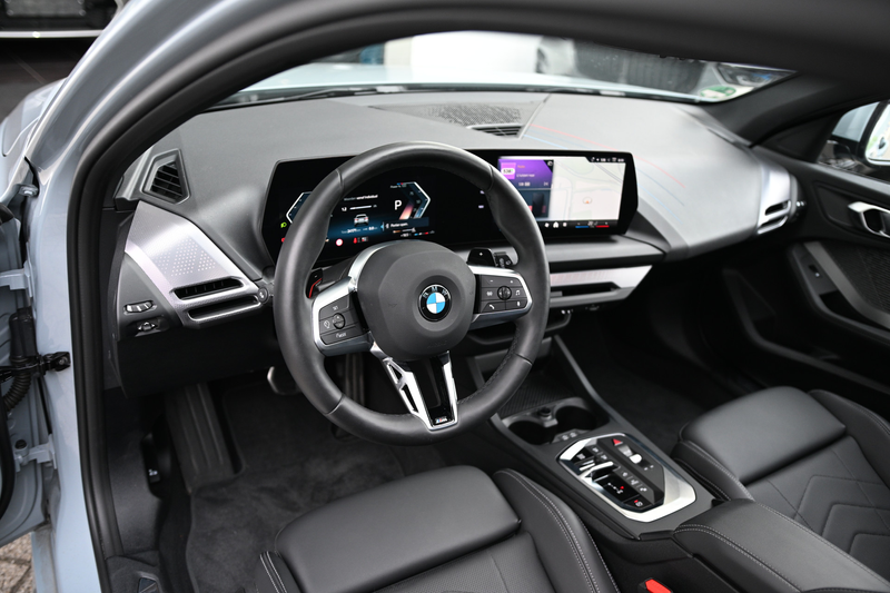 BMW 120 1 Serie M Sport Automaat / Panoramadak / Sportstoe — photo 8