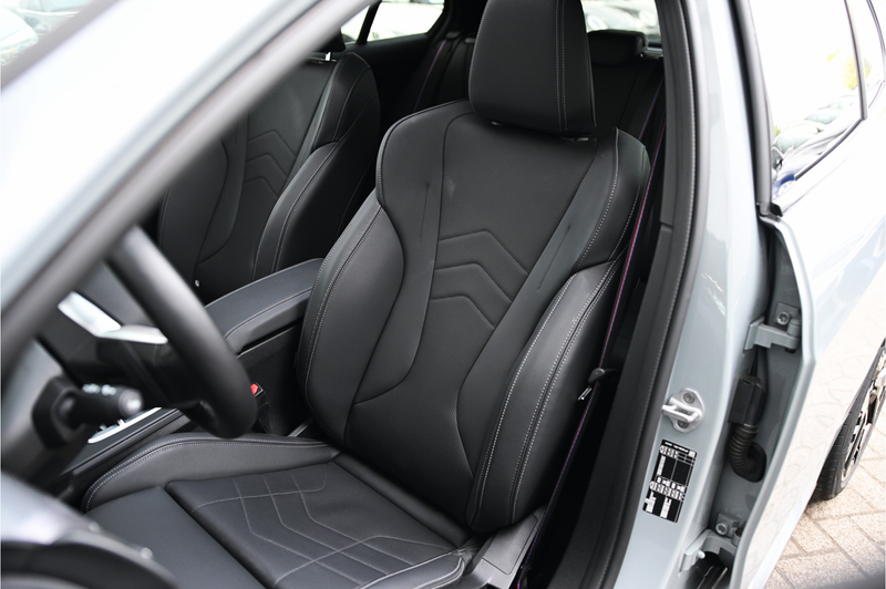 BMW 120 1 Serie M Sport Automaat / Panoramadak / Sportstoe — photo 4