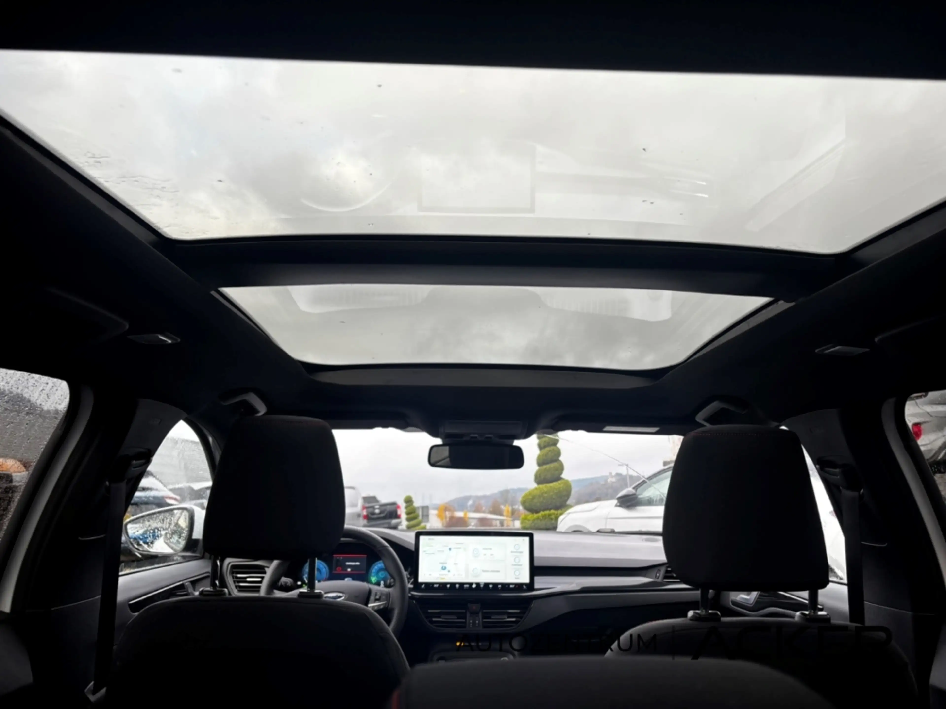 Ford Focus ST-Line X Turnier AT7 PSD/LED/aAHK -48%* — photo 10