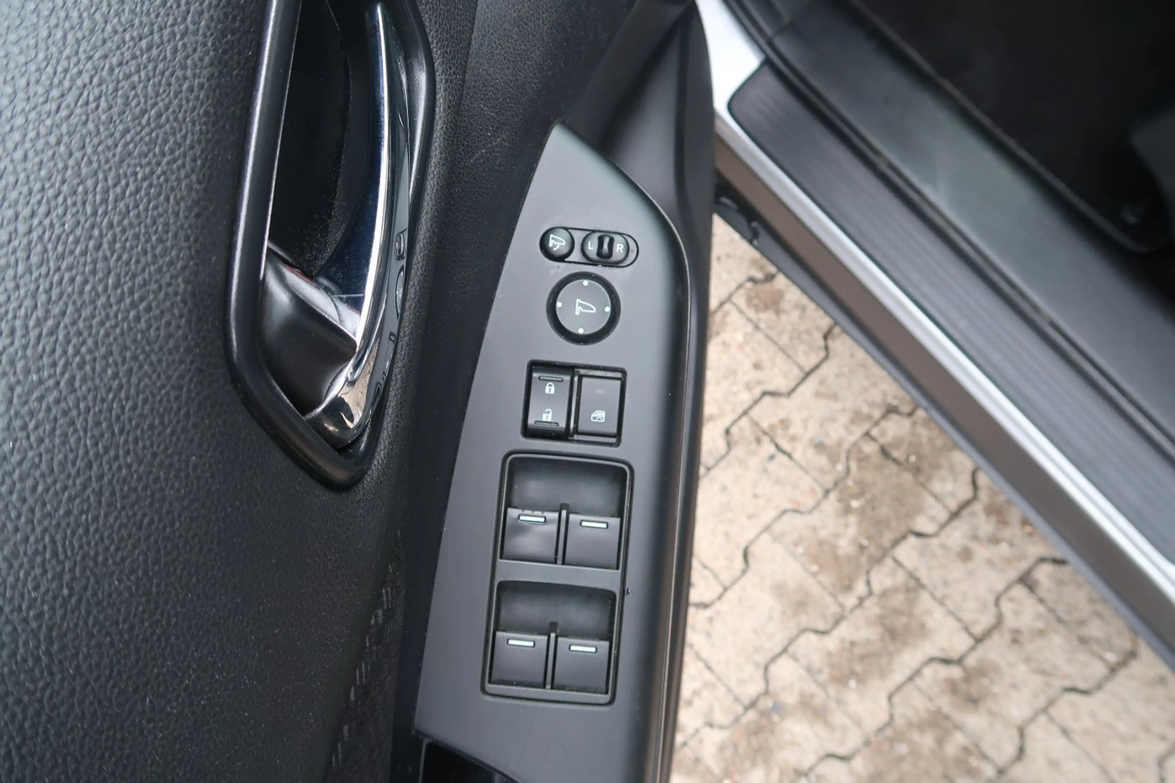 Honda CR-V Elegance 4WD *AUTOMATIK *KAMERA *NAVI — photo 14