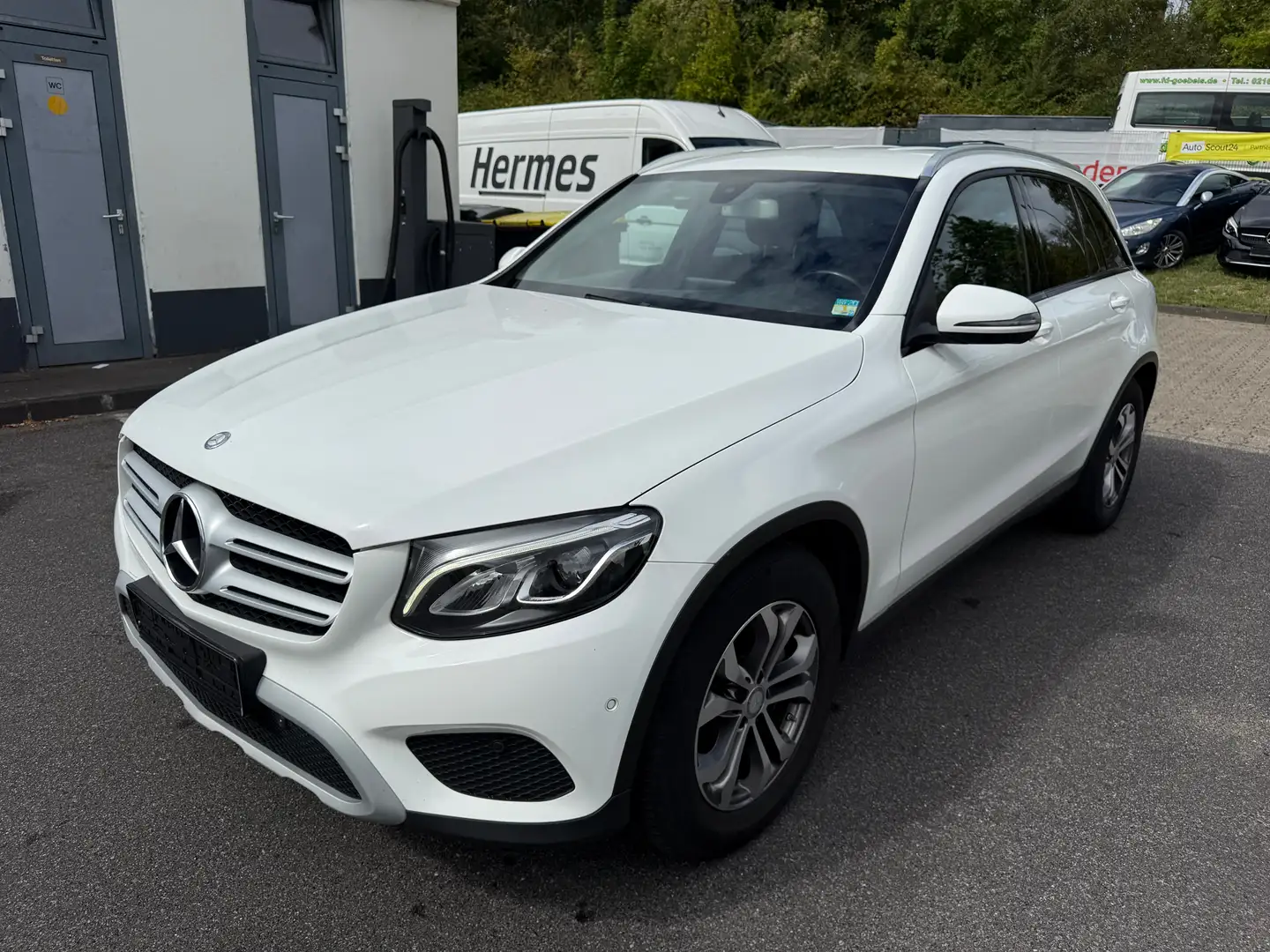 Mercedes-Benz GLC 220 GLC 220 d 4Matic*LED*Navi*AHK Blanc - 2