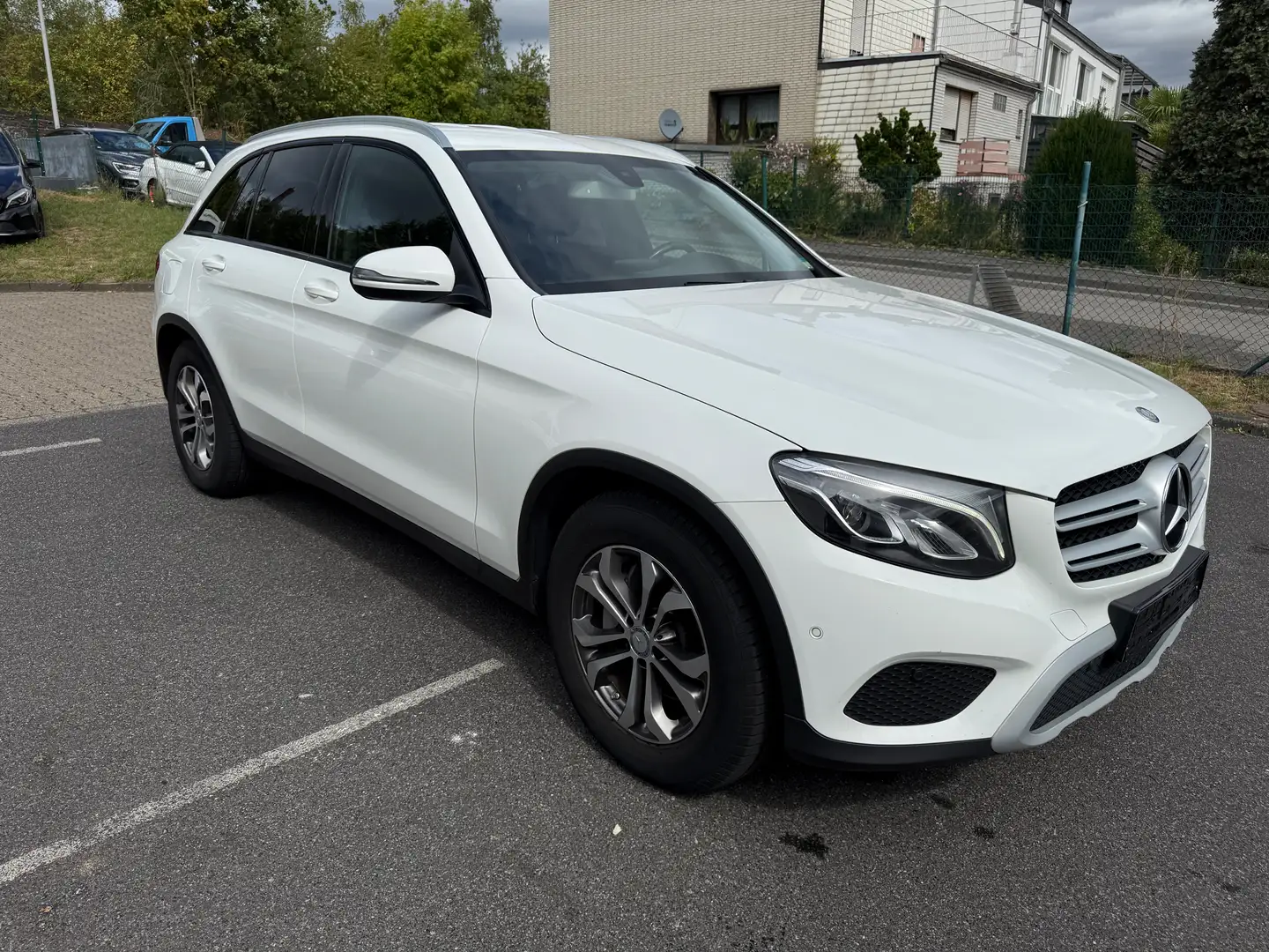 Mercedes-Benz GLC 220 GLC 220 d 4Matic*LED*Navi*AHK Blanc - 1