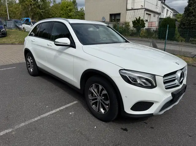 Mercedes-Benz GLC 220 GLC 220 d 4Matic*LED*Navi*AHK