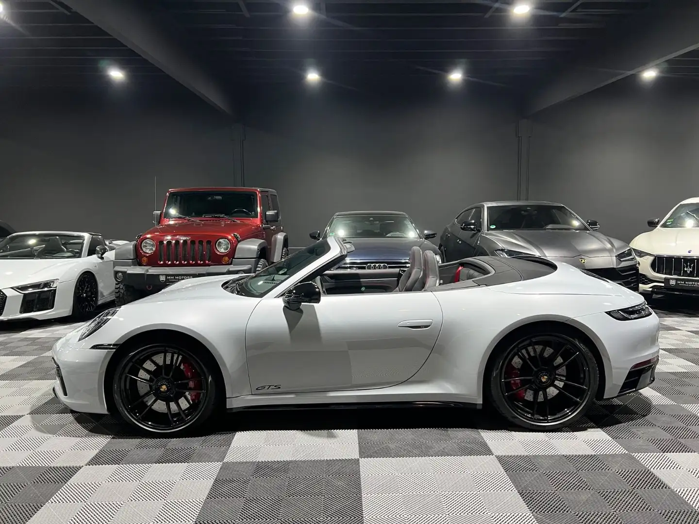Porsche 992 911 Carrera 4 GTS Cabriolet *LIFT*BOSE*PDLS+ Blanc - 2