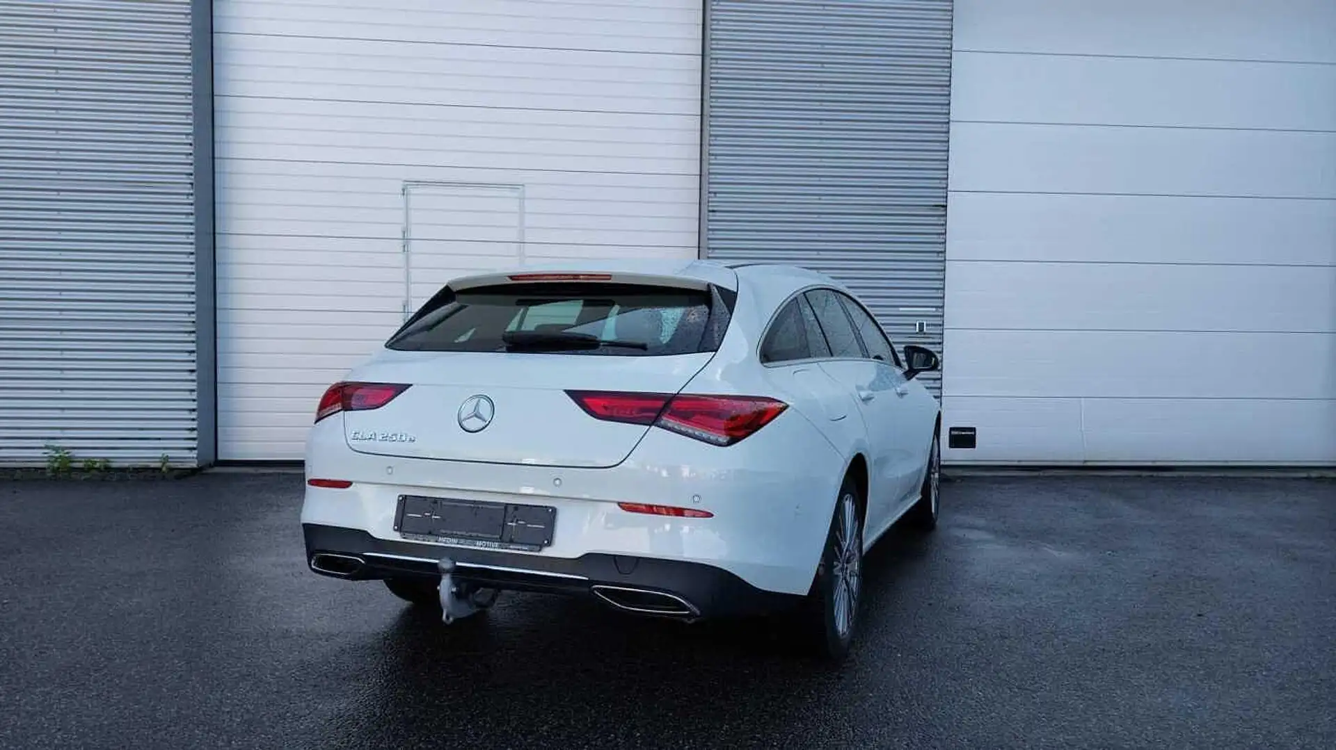 Mercedes-Benz CLA 250 e Shooting Brake Luxury Line | Trekhaak | Verwarmd Wit - 2