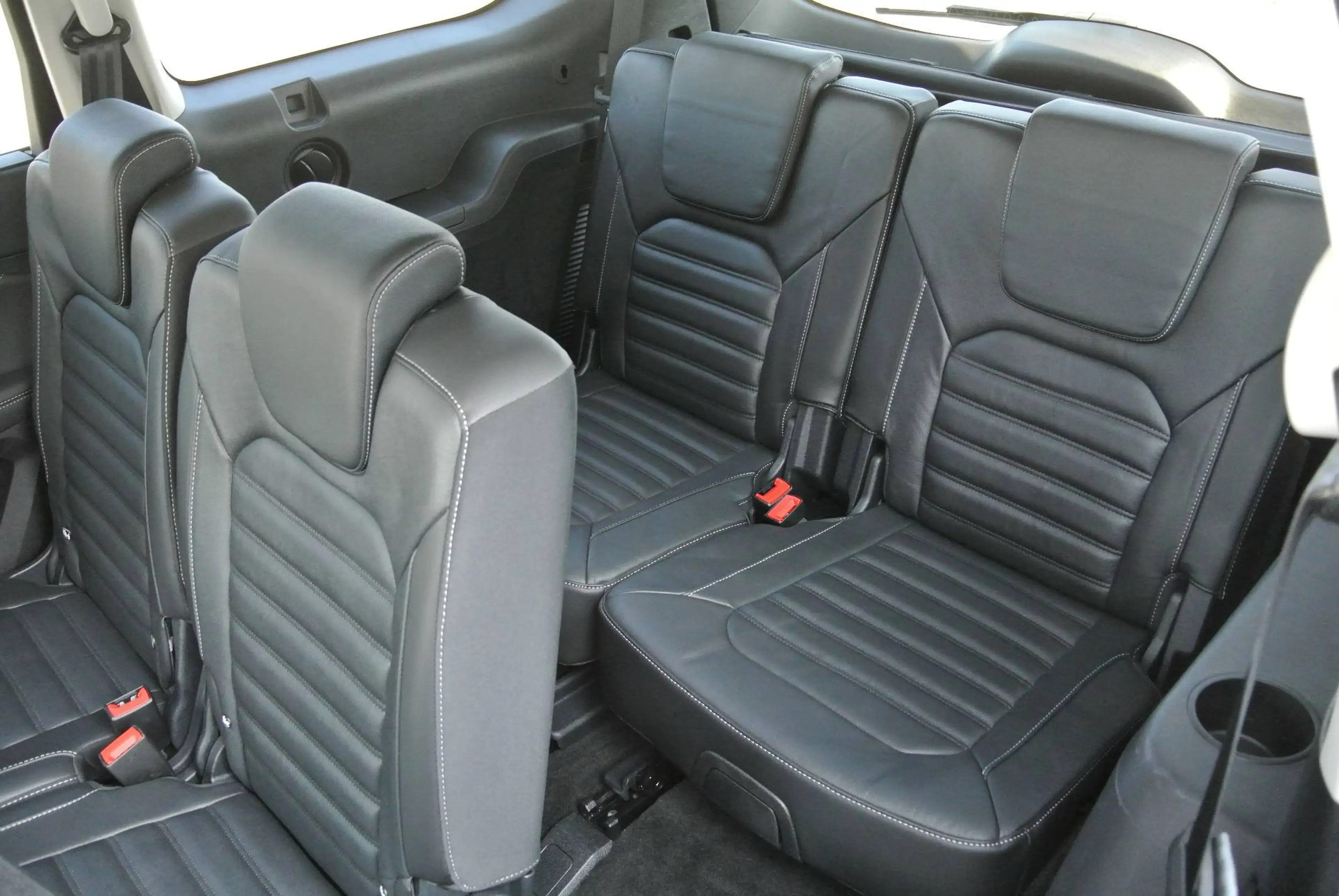 Ford Galaxy 2.0 EcoBlue Aut. AWD VIGNALE * 7-SITZE * LEDER * PANO * Standheizung * MASSAGE * KAMERA — photo 11