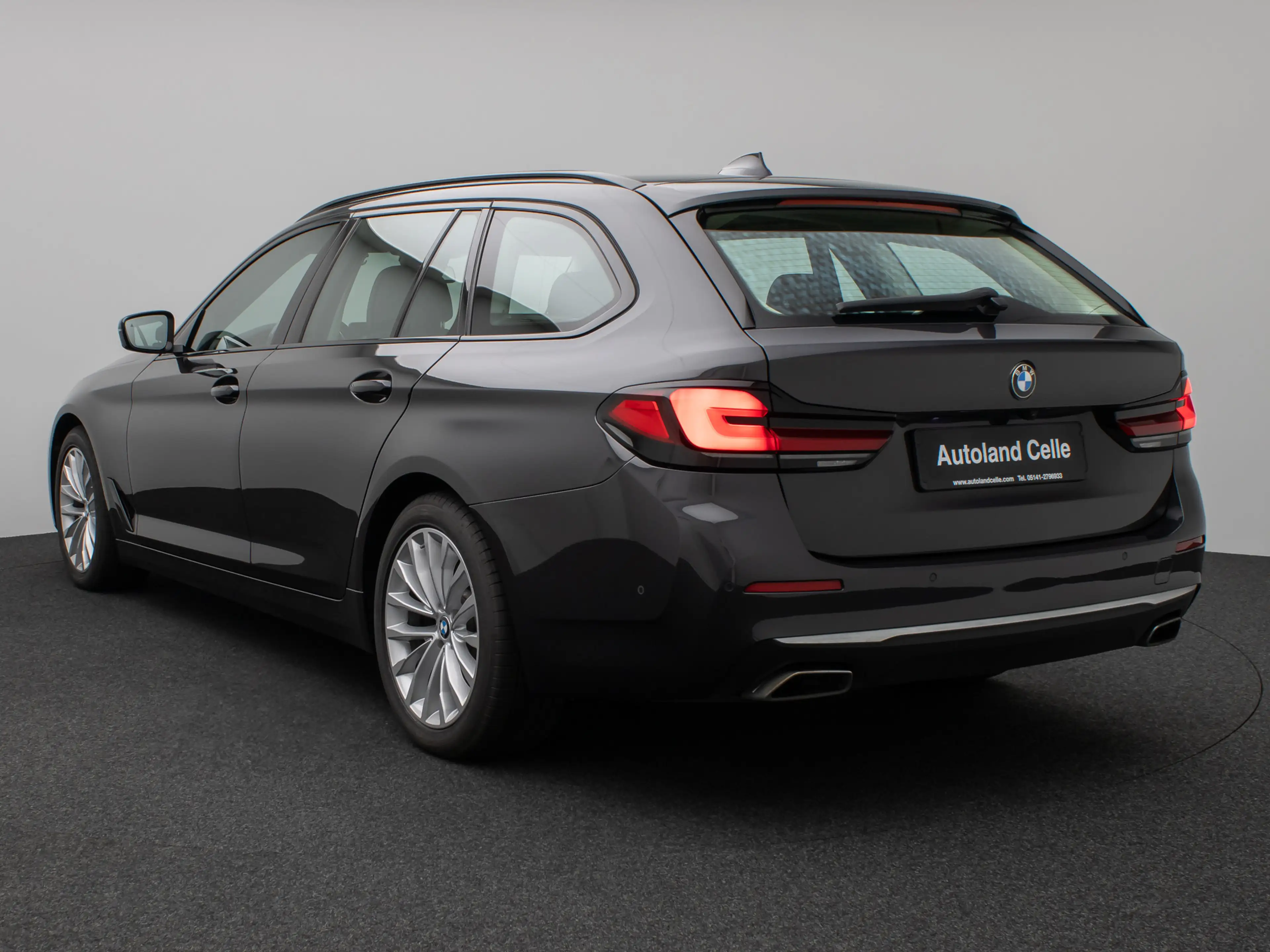 BMW 530 LuxuryLine Pano 360°HUD DAB H K Massage — photo 9