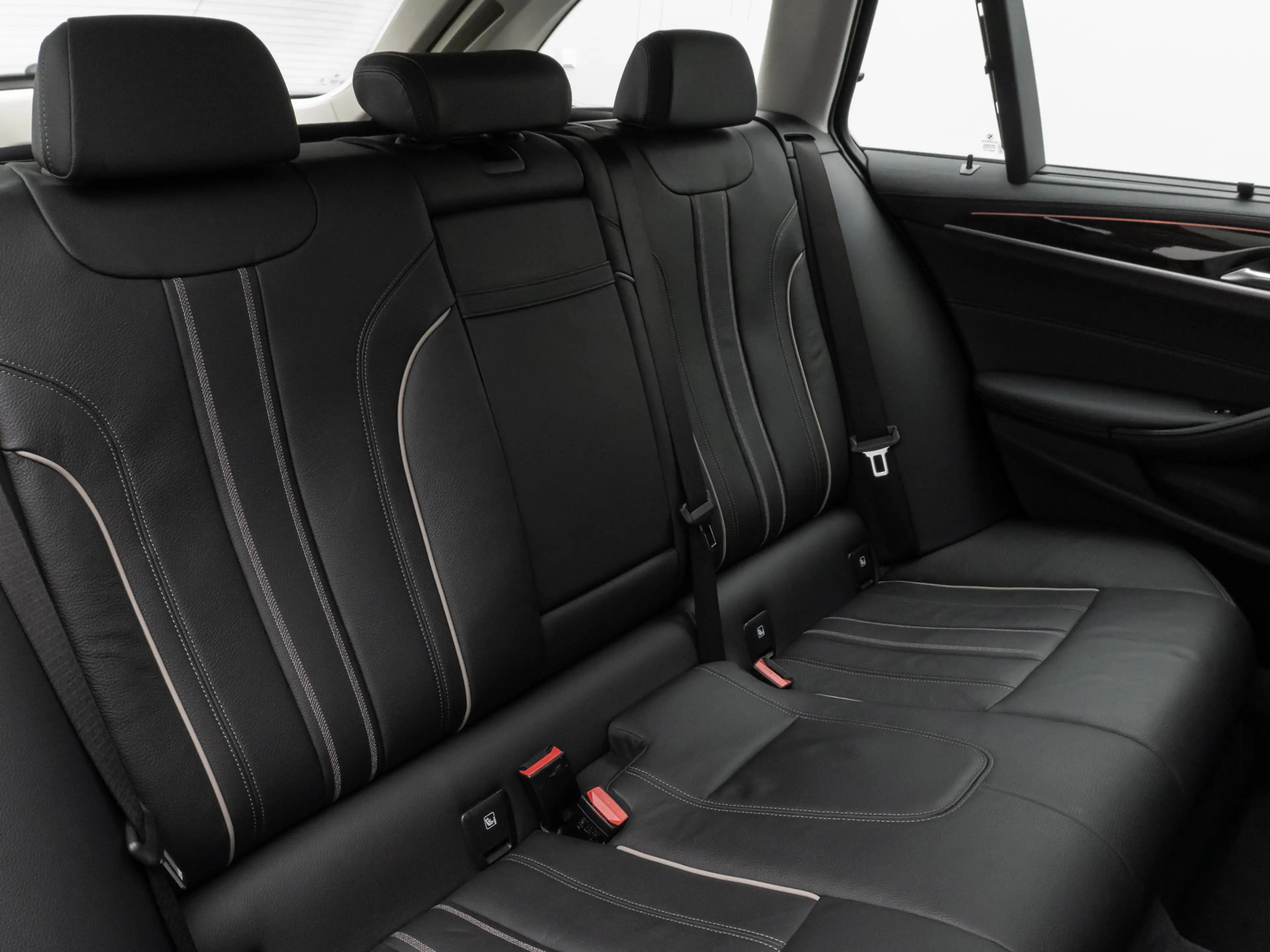 BMW 530 LuxuryLine Pano 360°HUD DAB H K Massage — photo 30