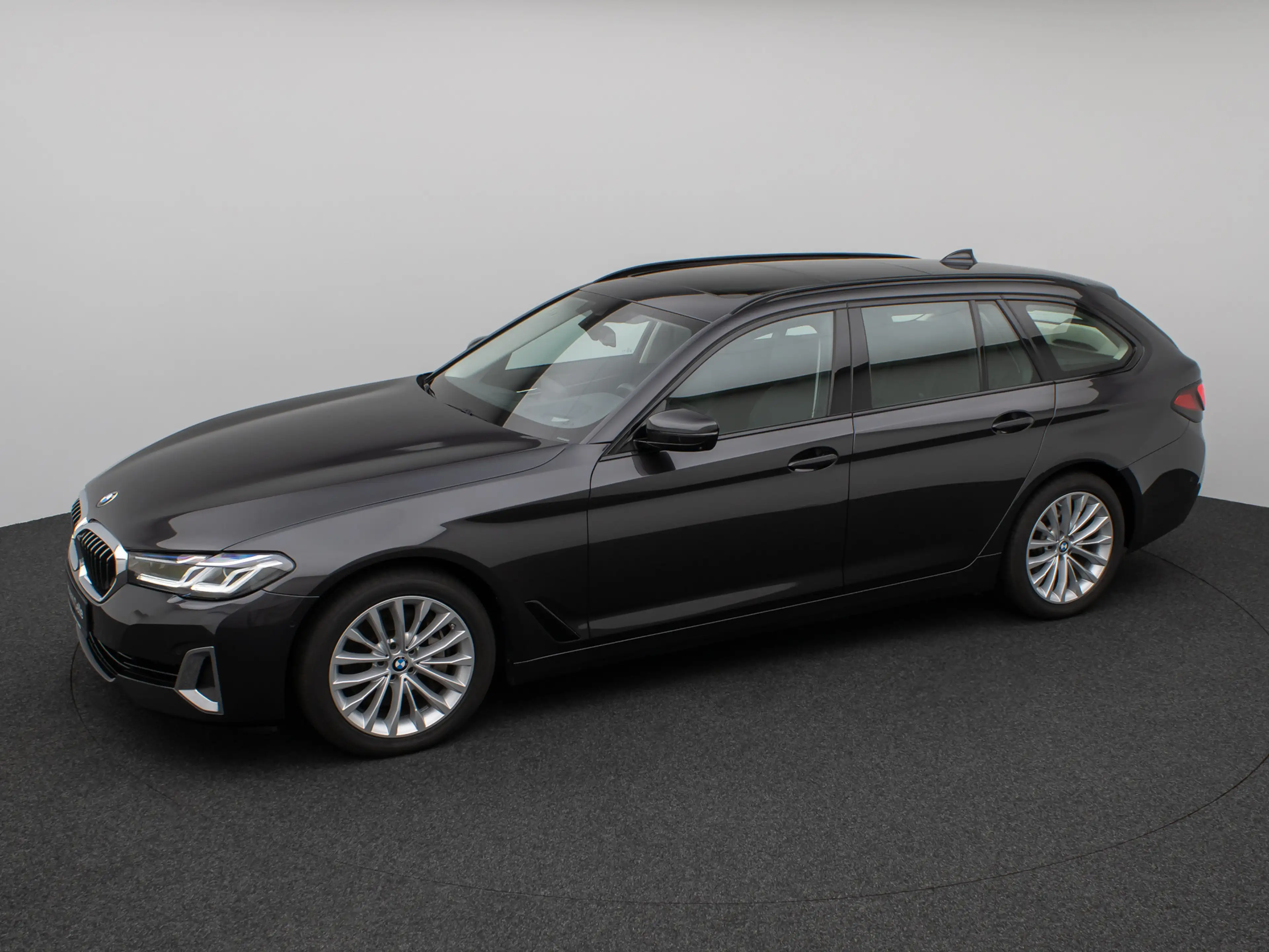 BMW 530 LuxuryLine Pano 360°HUD DAB H K Massage — photo 12