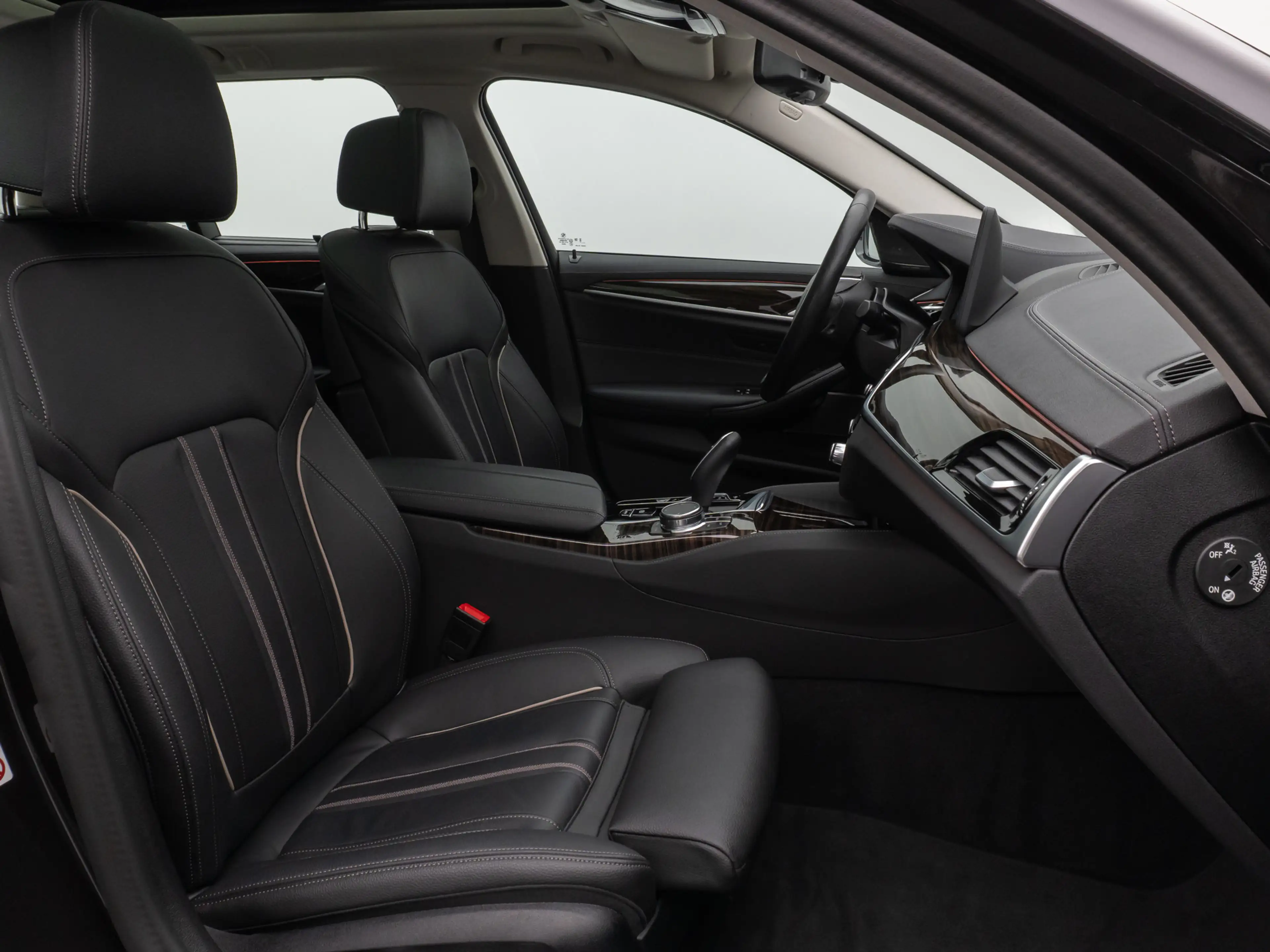 BMW 530 LuxuryLine Pano 360°HUD DAB H K Massage — photo 38