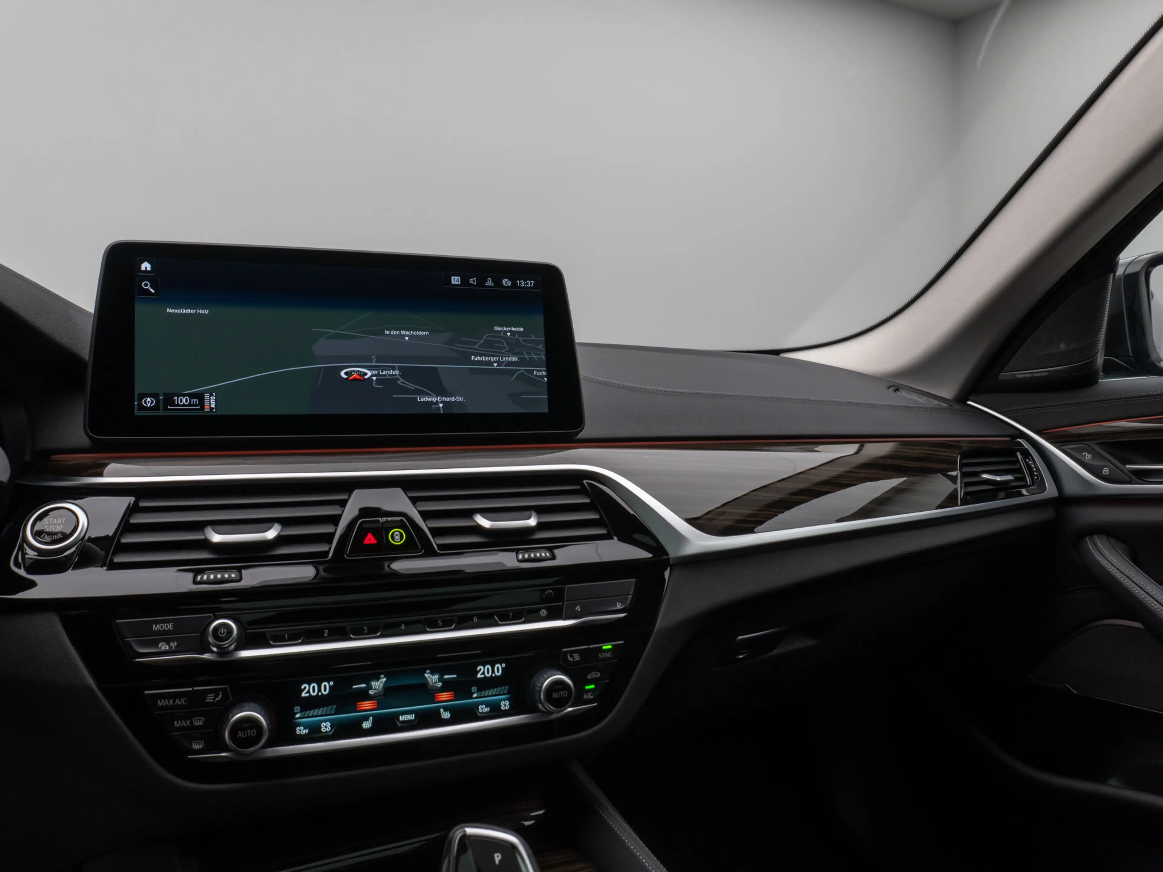 BMW 530 LuxuryLine Pano 360°HUD DAB H K Massage — photo 22
