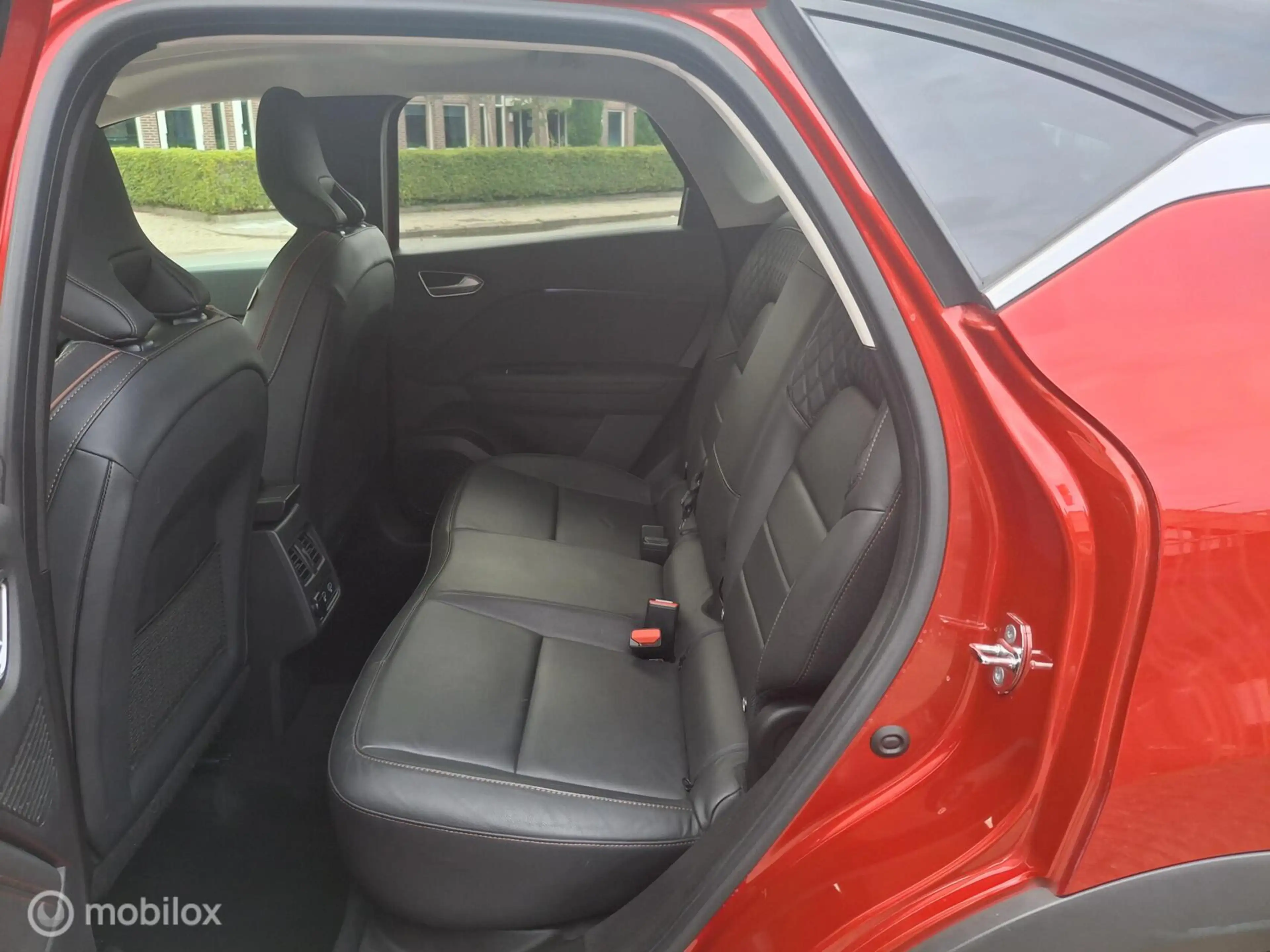 Renault Captur 1.3 TCe 155 Initiale Paris — photo 9
