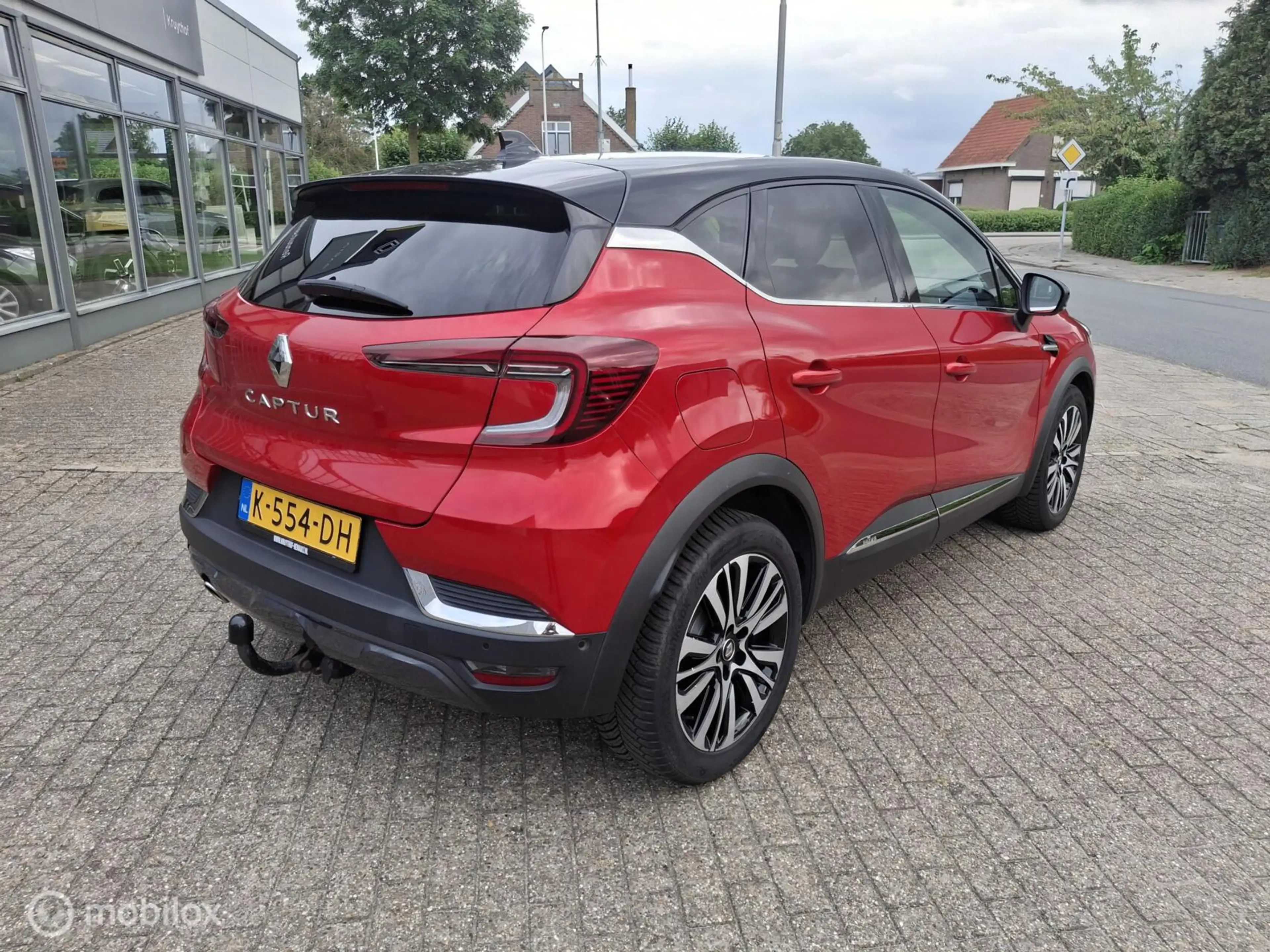 Renault Captur 1.3 TCe 155 Initiale Paris — photo 4