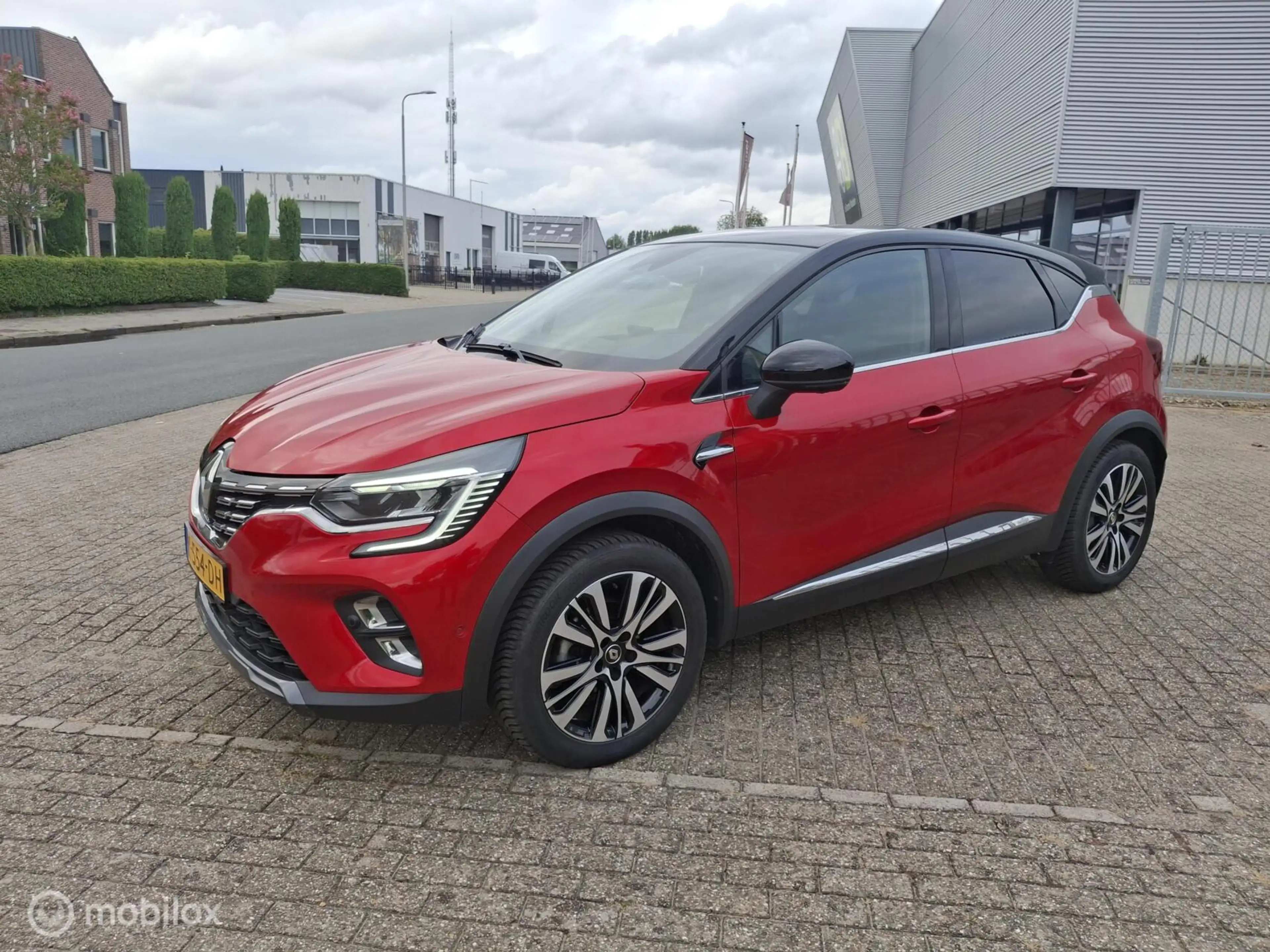 Renault Captur 1.3 TCe 155 Initiale Paris — photo 7