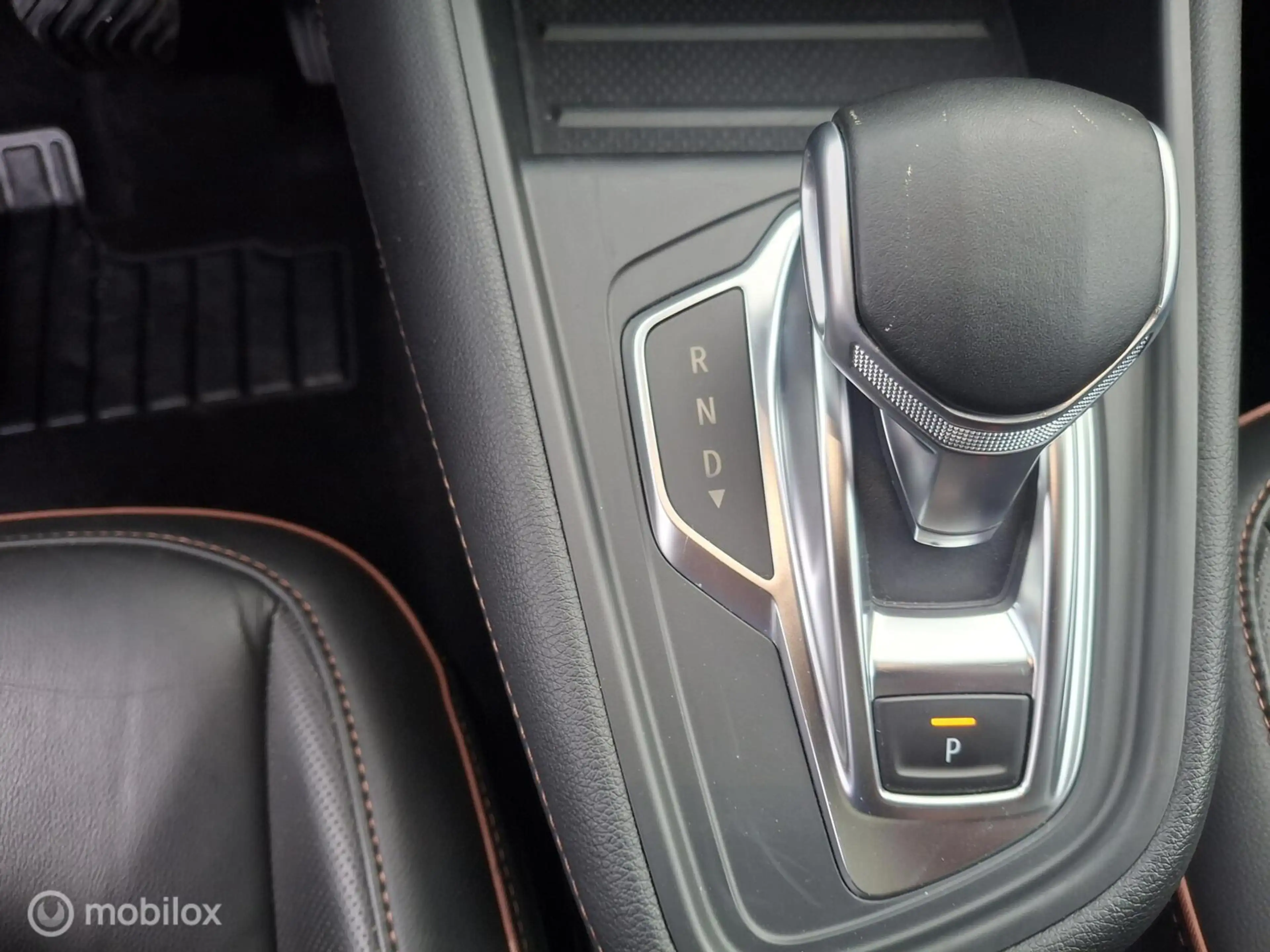 Renault Captur 1.3 TCe 155 Initiale Paris — photo 13