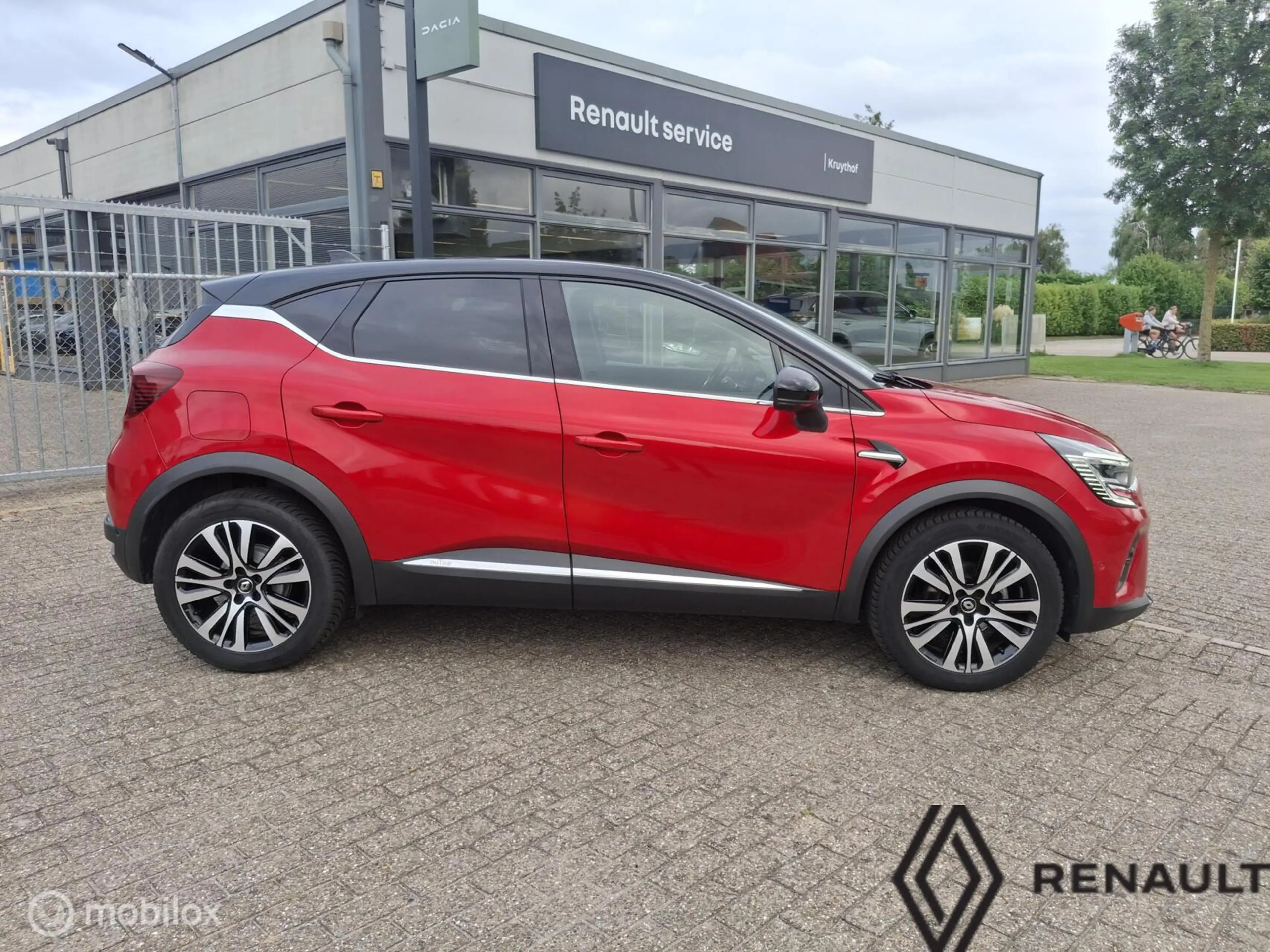 Renault Captur 1.3 TCe 155 Initiale Paris — photo 2