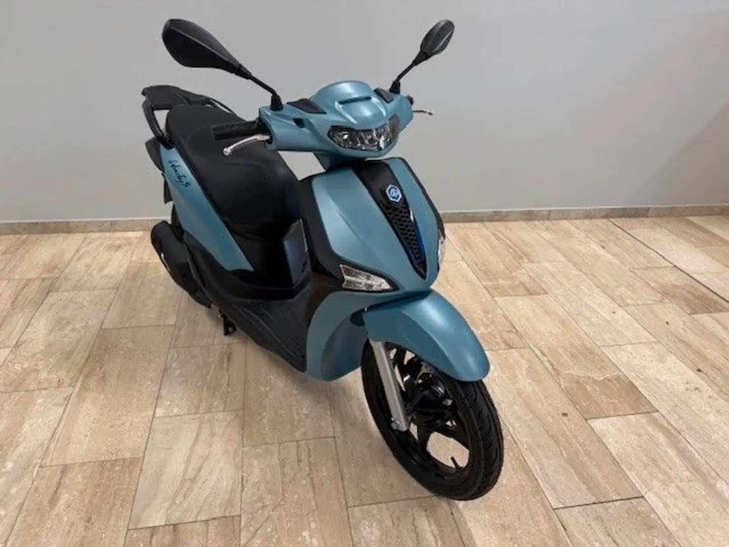 Piaggio New Liberty 125 E5+  FACELIFT - incl Topcase Blau - 1