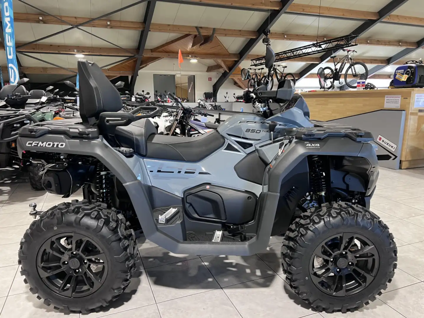 CFMOTO CForce 850 T3 no ABS 60 km/h siva - 1