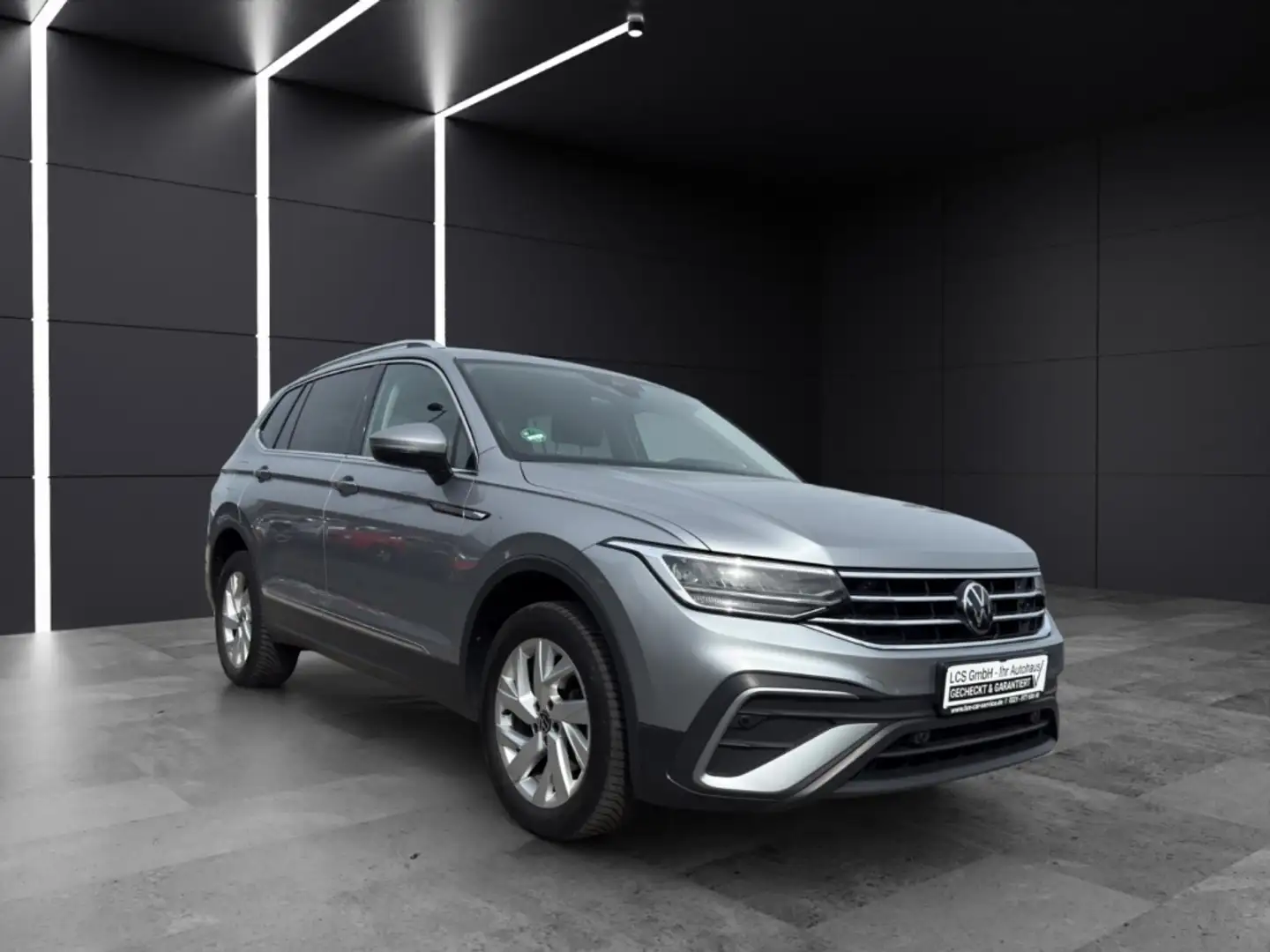 Volkswagen Tiguan Allspace Life 2.0 TDI EU6d 7 SITZE ACC AHK Navi Digi Cockpi Argent - 1