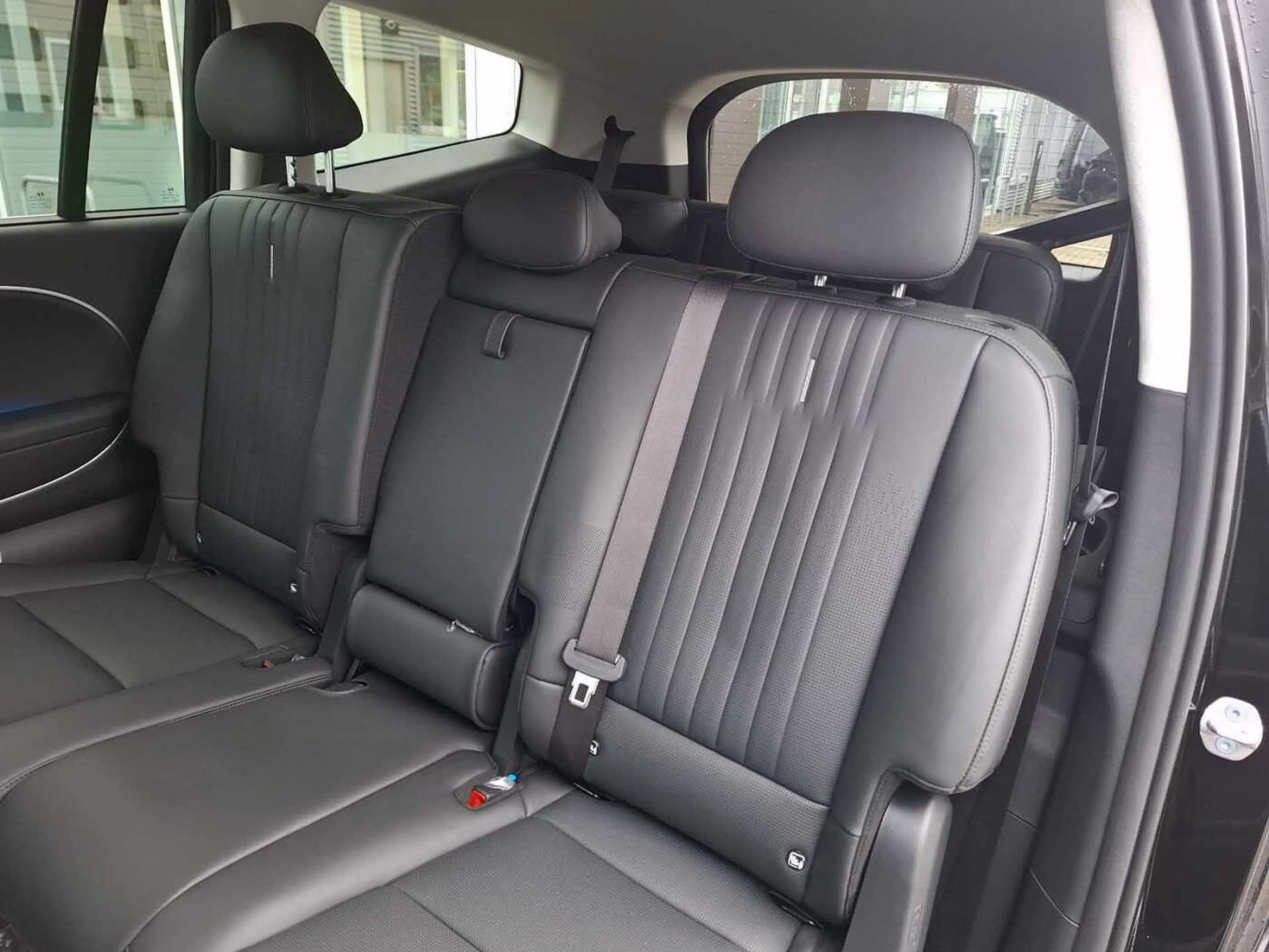 Hyundai IONIQ 9 110 kWh 4WD Performance 'Uniq' + SD — photo 12