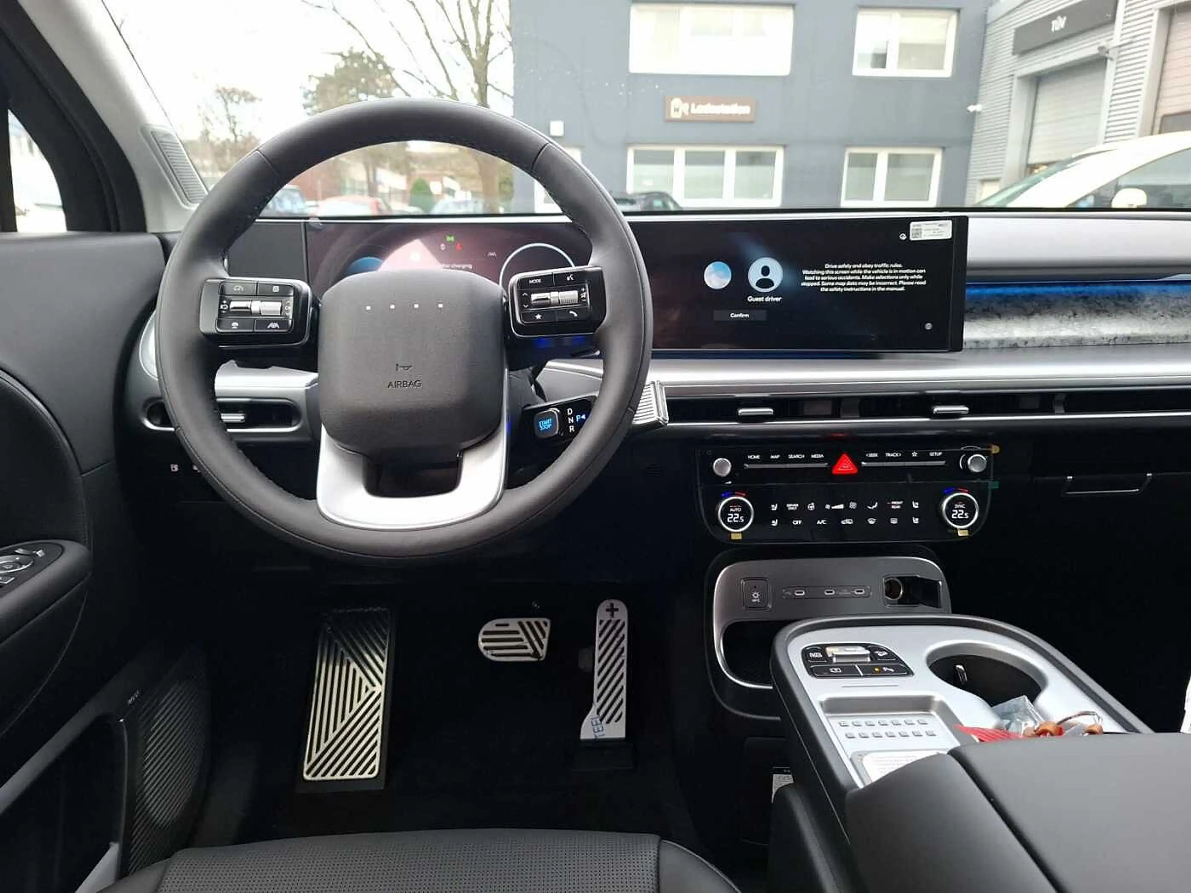 Hyundai IONIQ 9 110 kWh 4WD Performance 'Uniq' + SD — photo 8