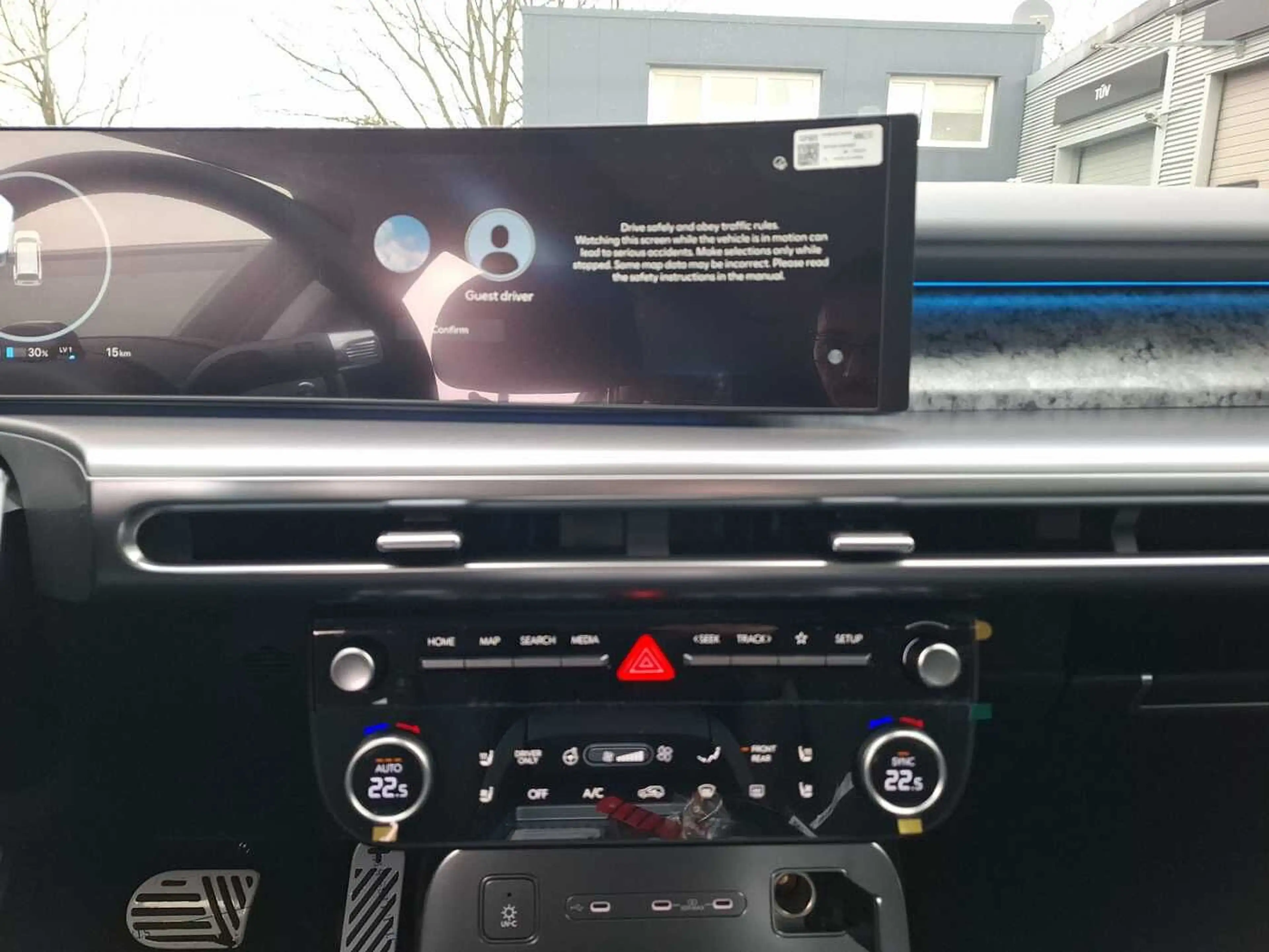 Hyundai IONIQ 9 110 kWh 4WD Performance 'Uniq' + SD — photo 9