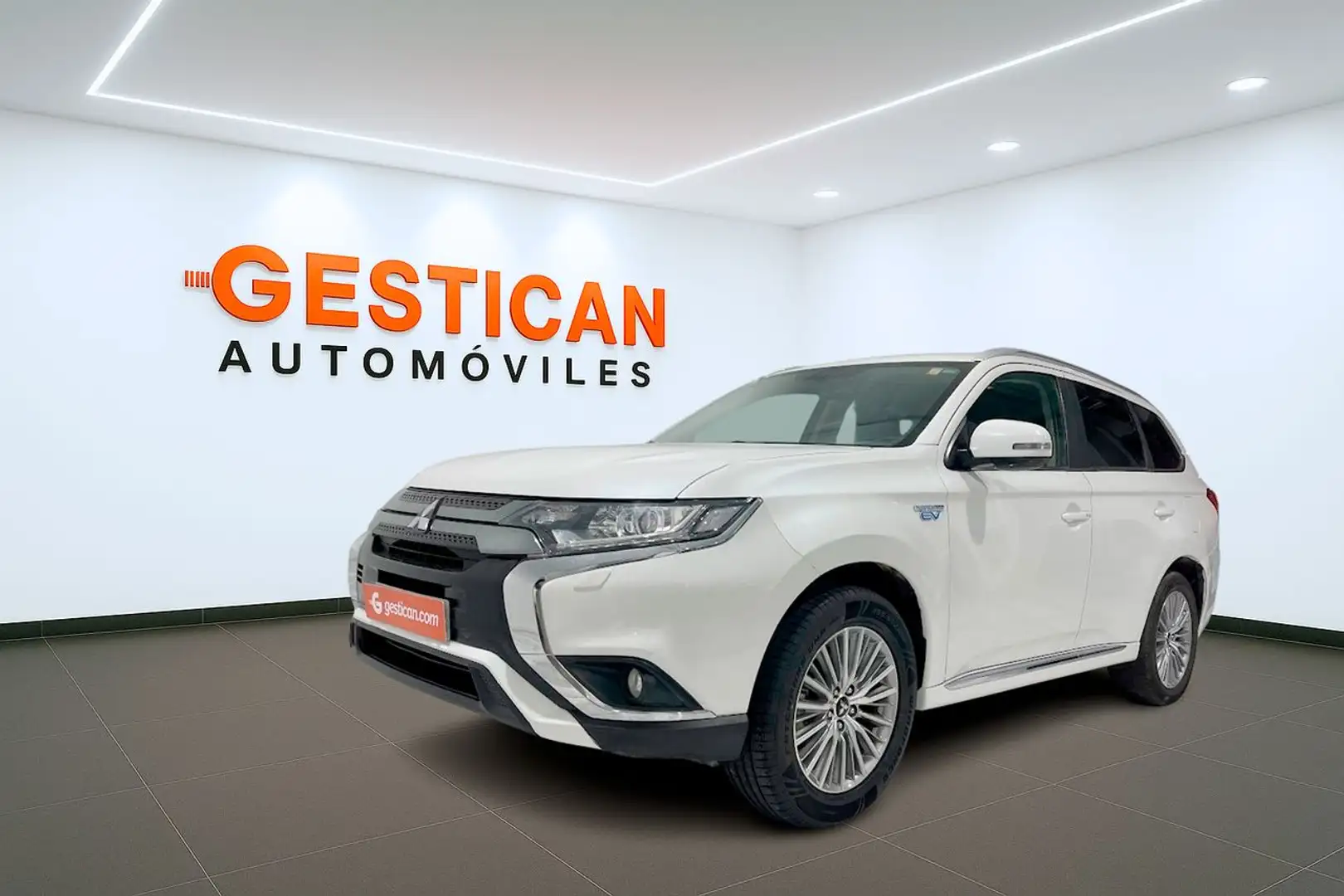 Mitsubishi Outlander 2.4 PHEV Motion Auto 4WD Blanco - 2