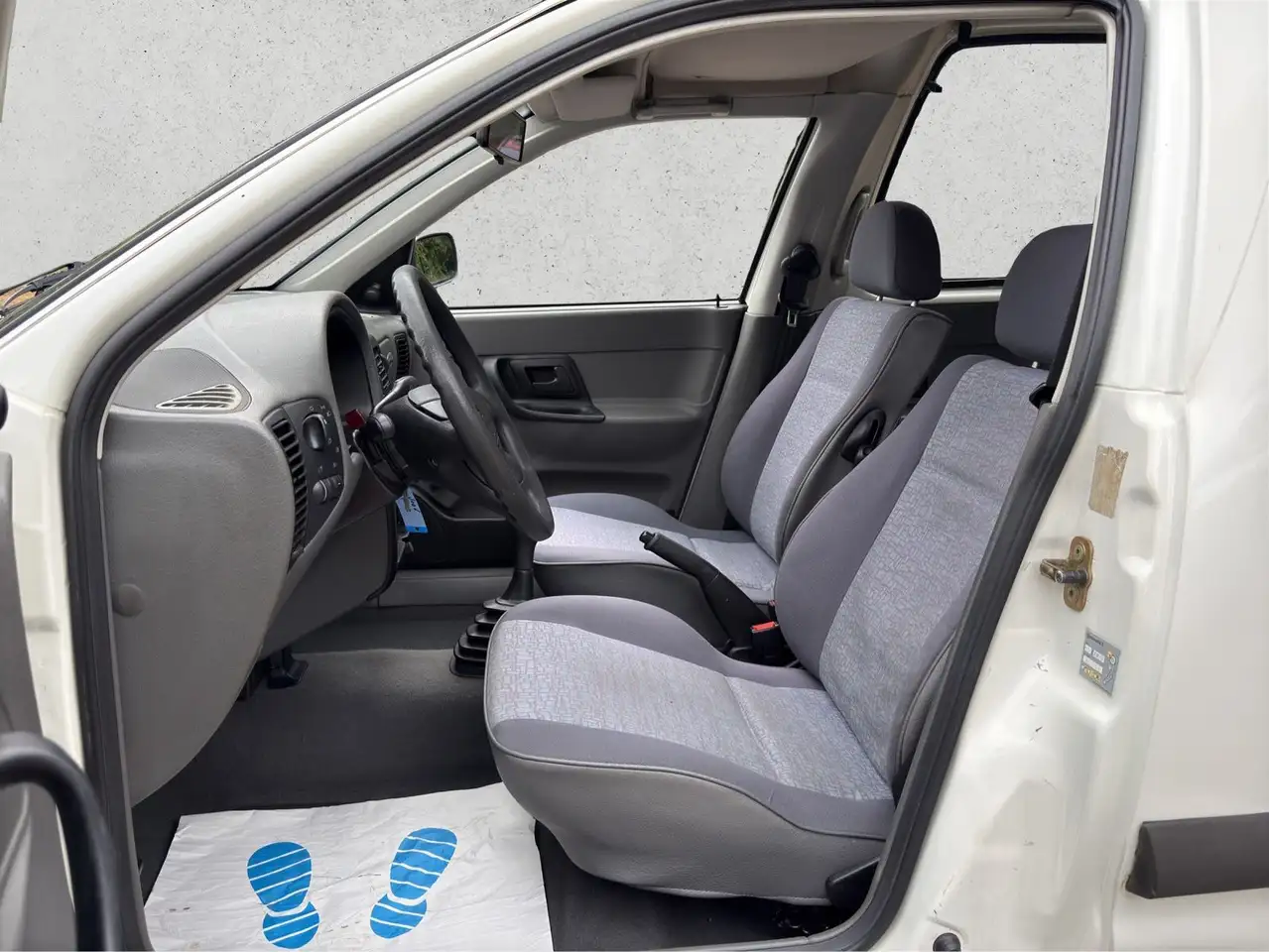 SEAT Inca Kombi 1.4+Rollstuhlrampe, foto 8