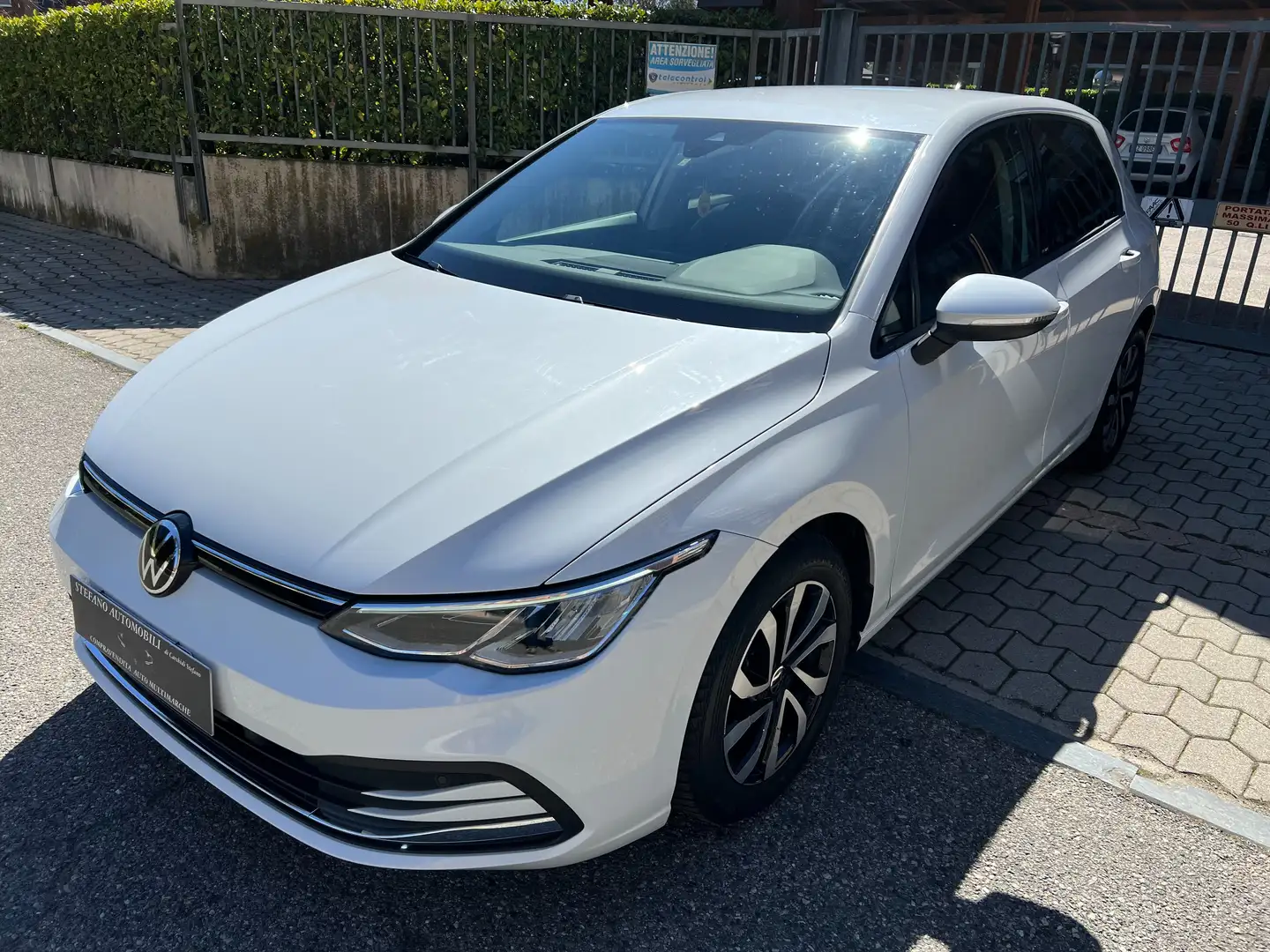 Volkswagen Golf 1.0 tsi evo ACTIVE 110cv Blanc - 1