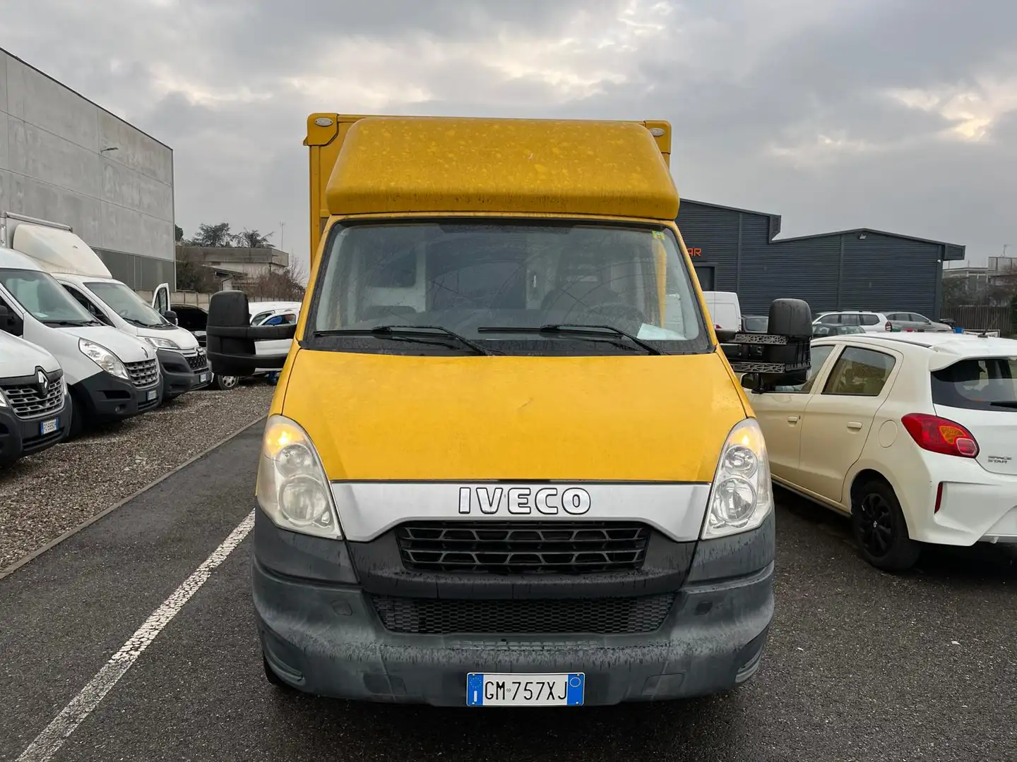 Iveco Daily 35S11-2.3-EURO5B-PREZZO+IVA-AUTOMATICO-114.000KM Jaune - 1