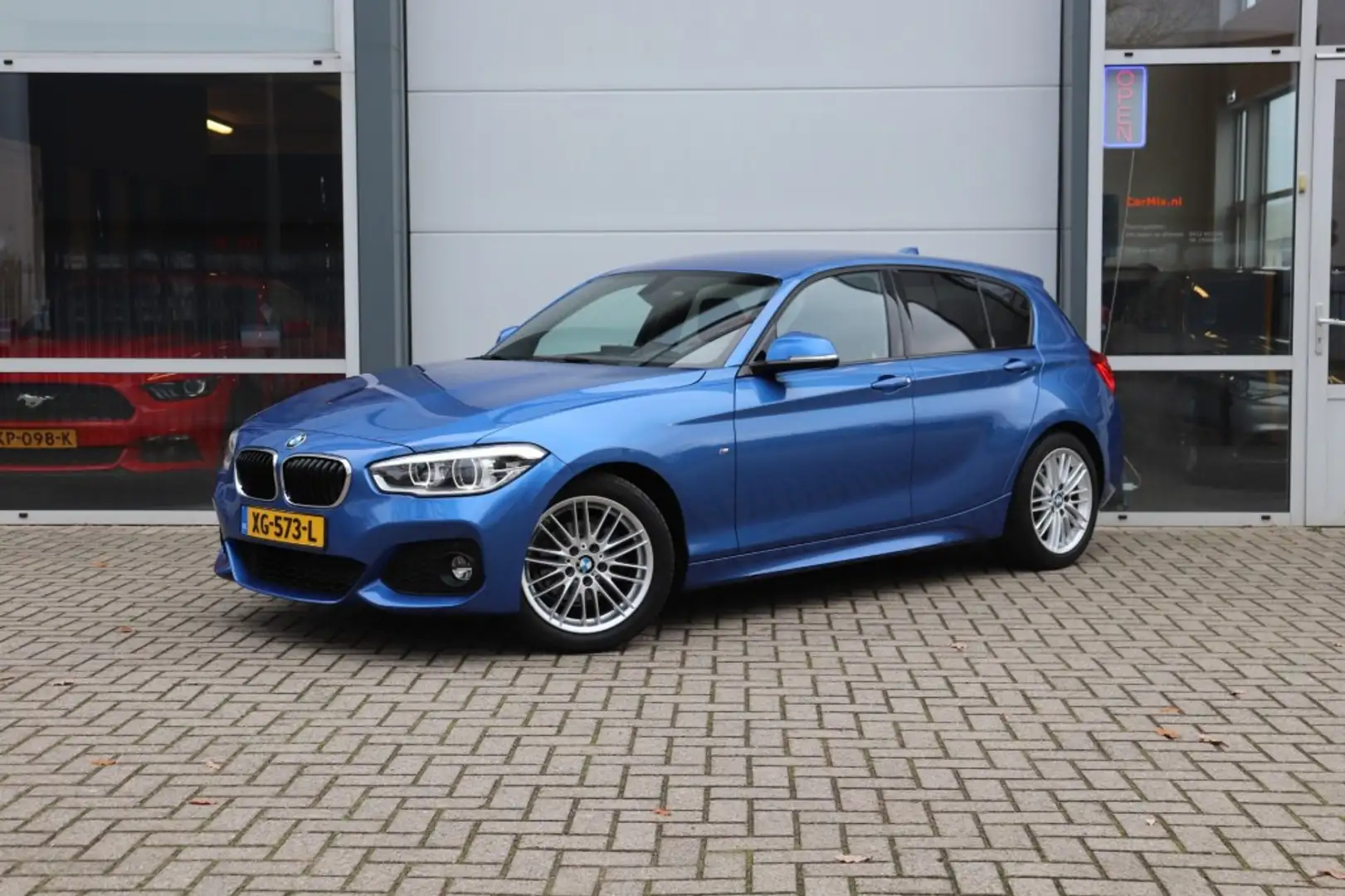 BMW 116 116D High Executive M SPORT/CARPLAY/CAMERA/STOEL.V Blauw - 1