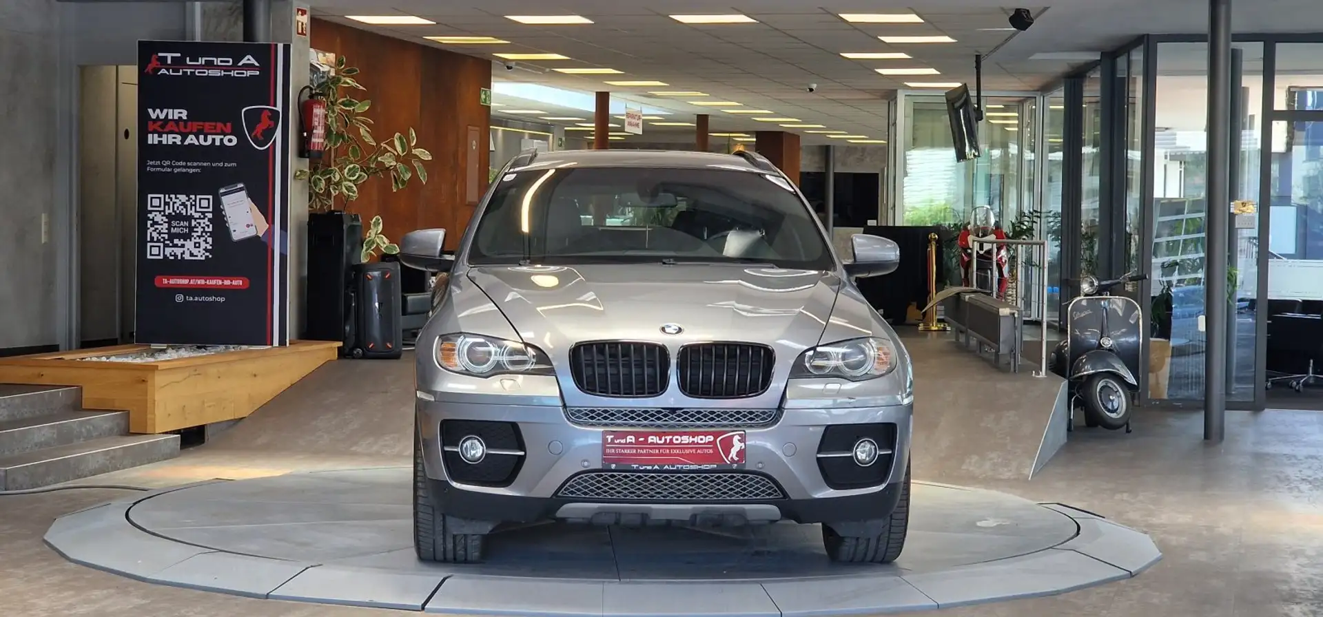 BMW X6 30d xDrive E71 Aut. *AHK*Navi*Memorysitze*20Zoll*P Grau - 2