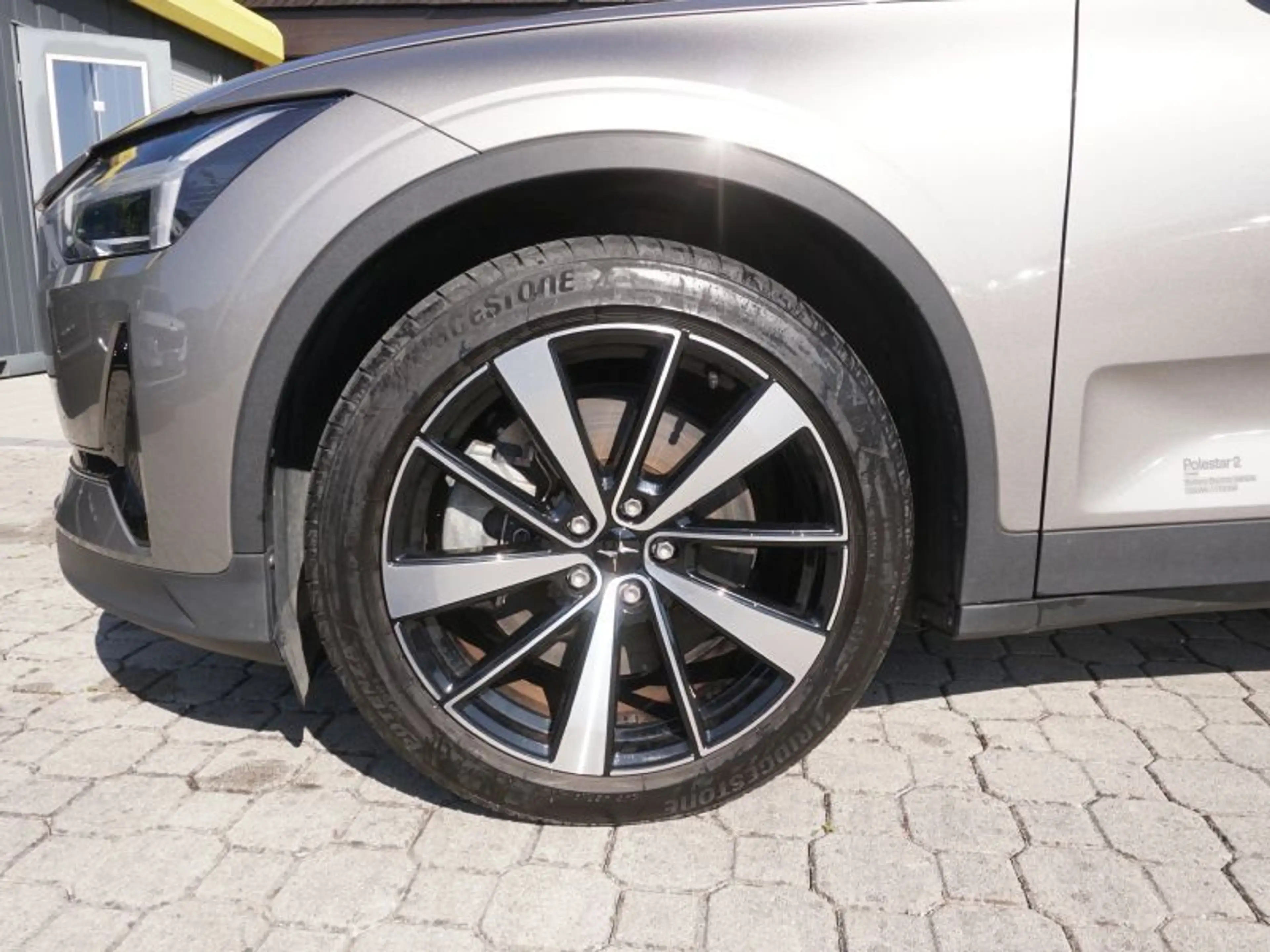 Polestar 2 Long Range 78kWh Single Motor *LED+19"ALU* — photo 6