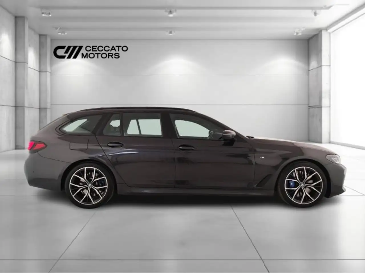 BMW 530 d Touring mhev 48V xdrive Msport auto, миниатюра 3