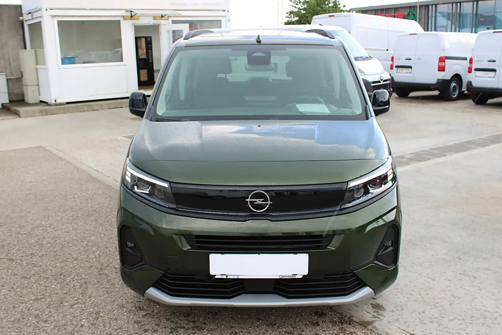 Opel Combo 1.5 Diesel L GS Aut. Grün - 2