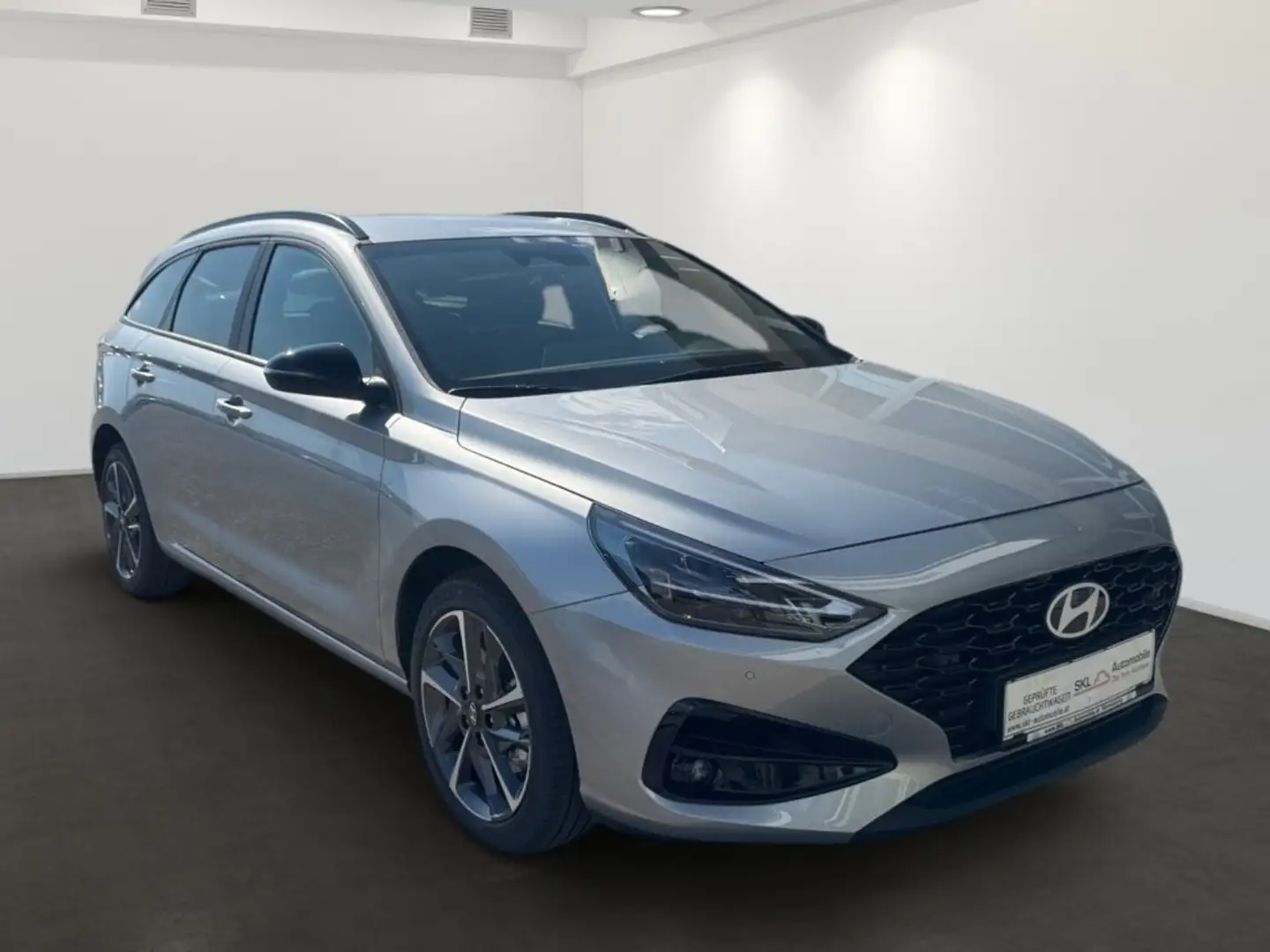 Hyundai i30 Kombi - PD GO Plus 1.0 TGDI c5ku2 Plateado - 2